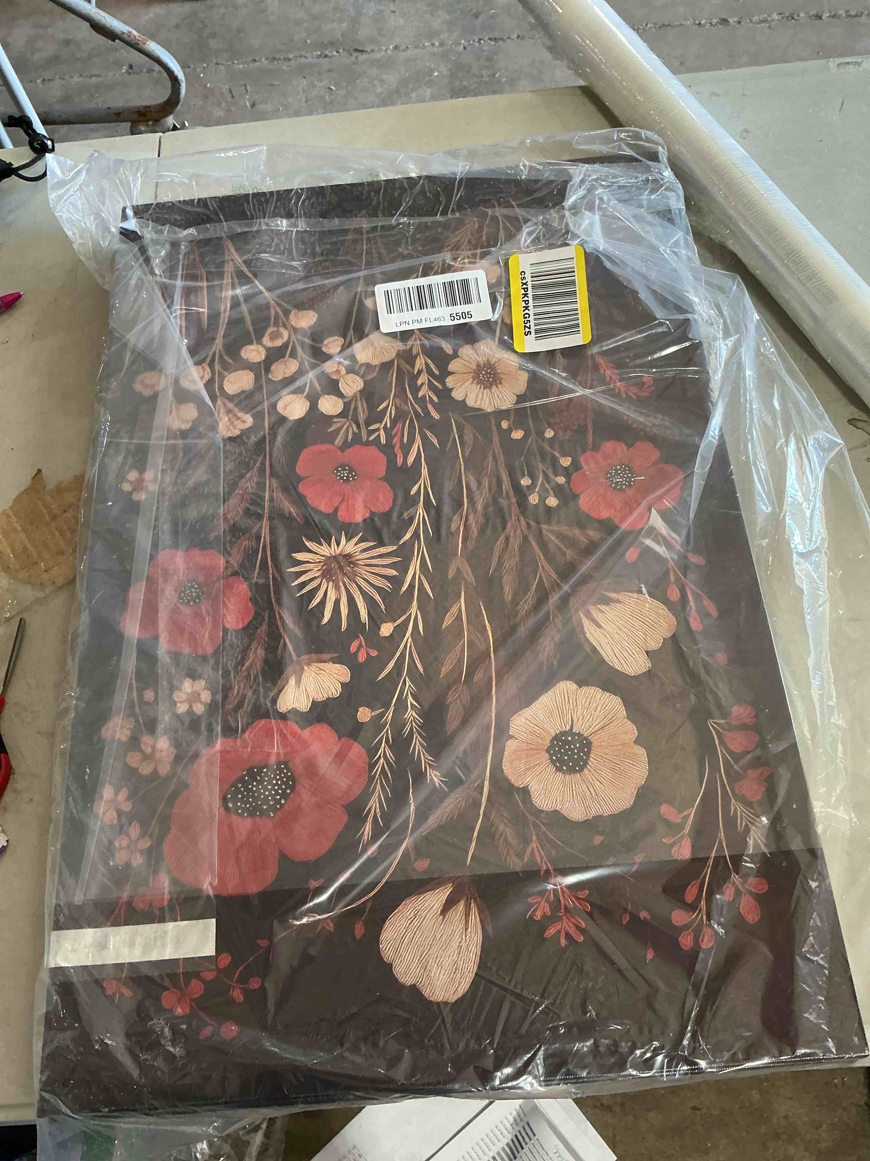 Condition photo showing New/Like New for vintage black flower wall art decor set of 3, beautiful wildflower botanical canvas prints, dark academia fall floral poster painting picture for bedroom living room 12x16 inch framed