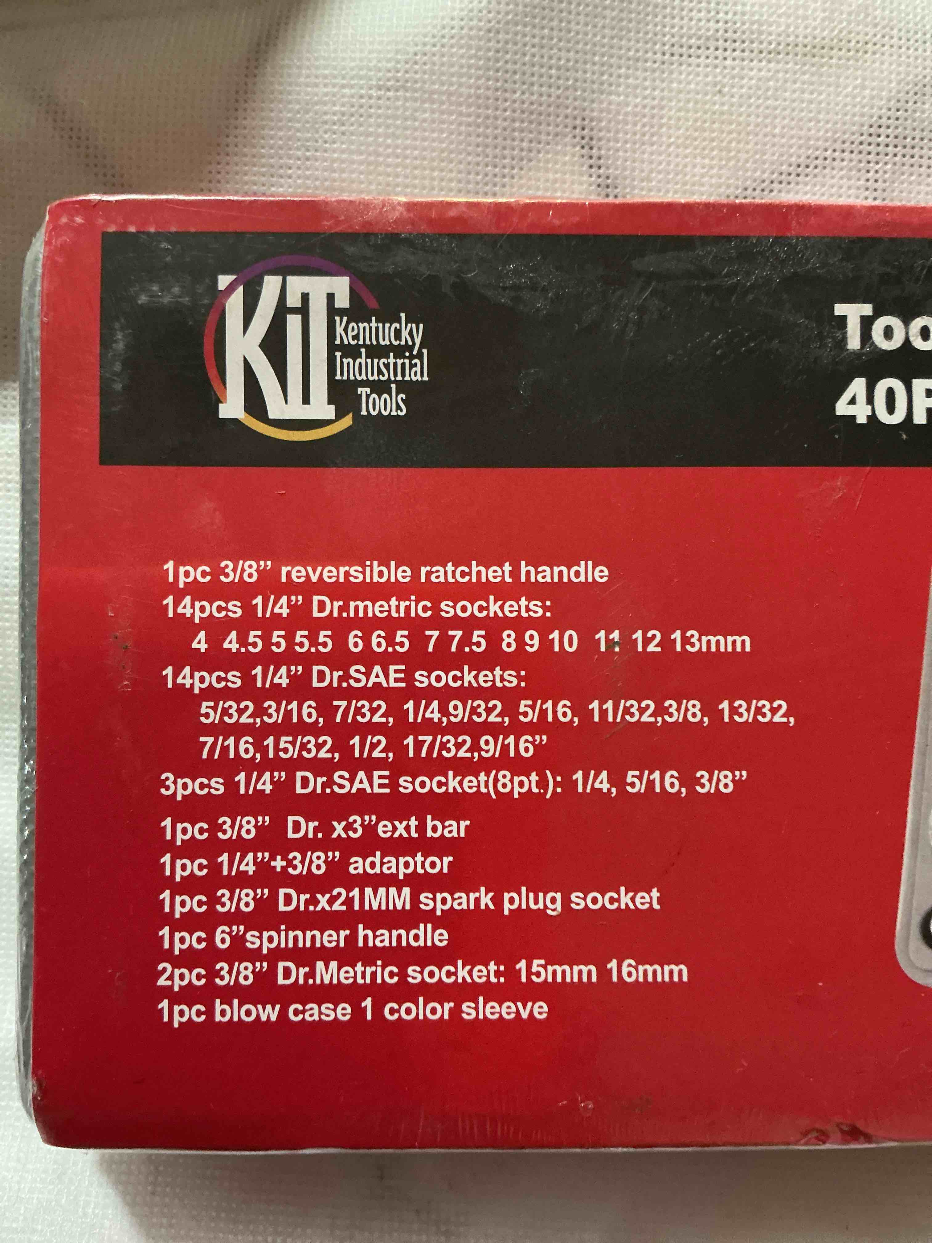 Condition photo showing New/Like New for kentucky industrial tools 40 pc socket set