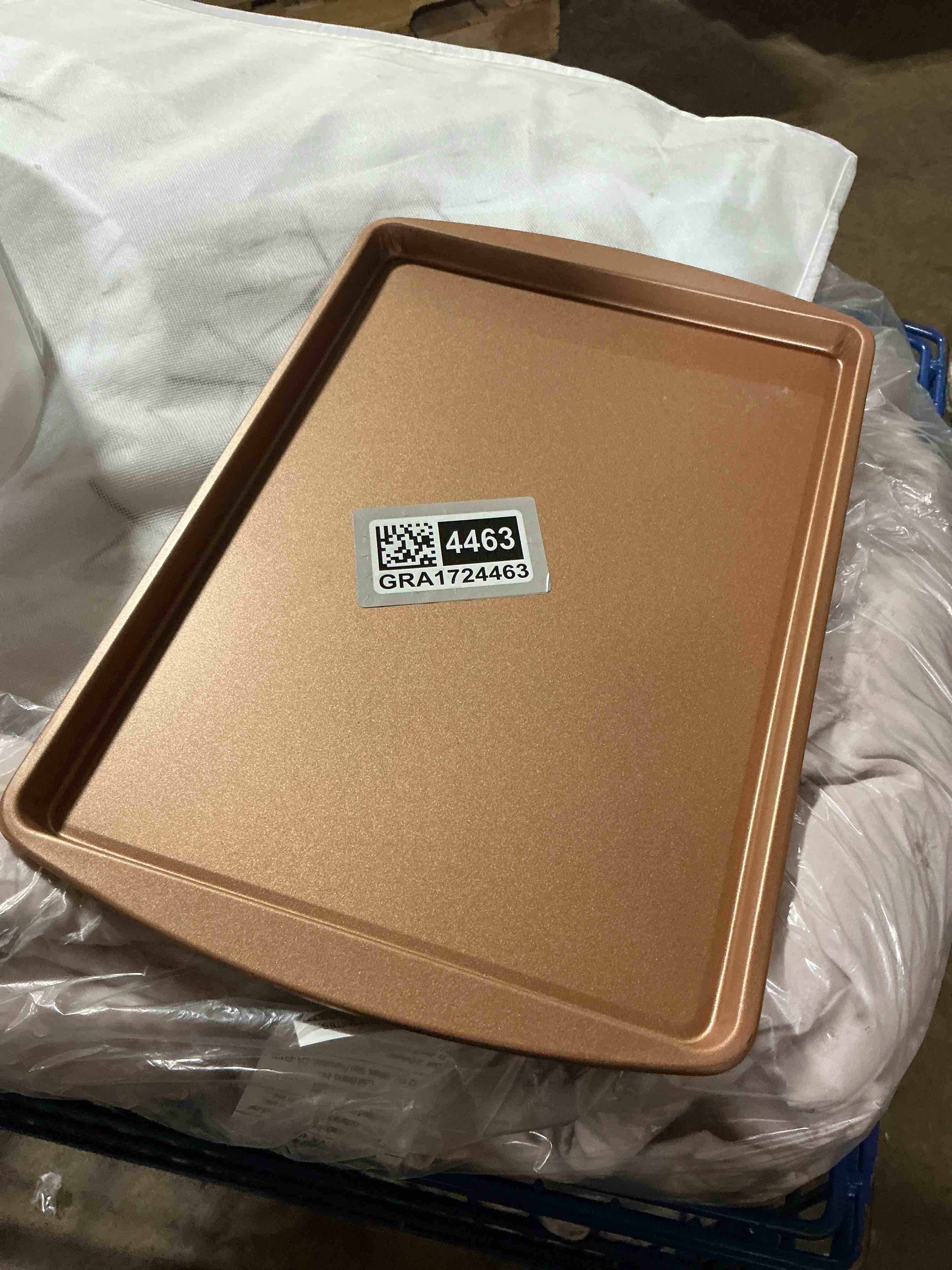 Condition photo showing Good Condition for 12”x9.5” copper cookie sheets 