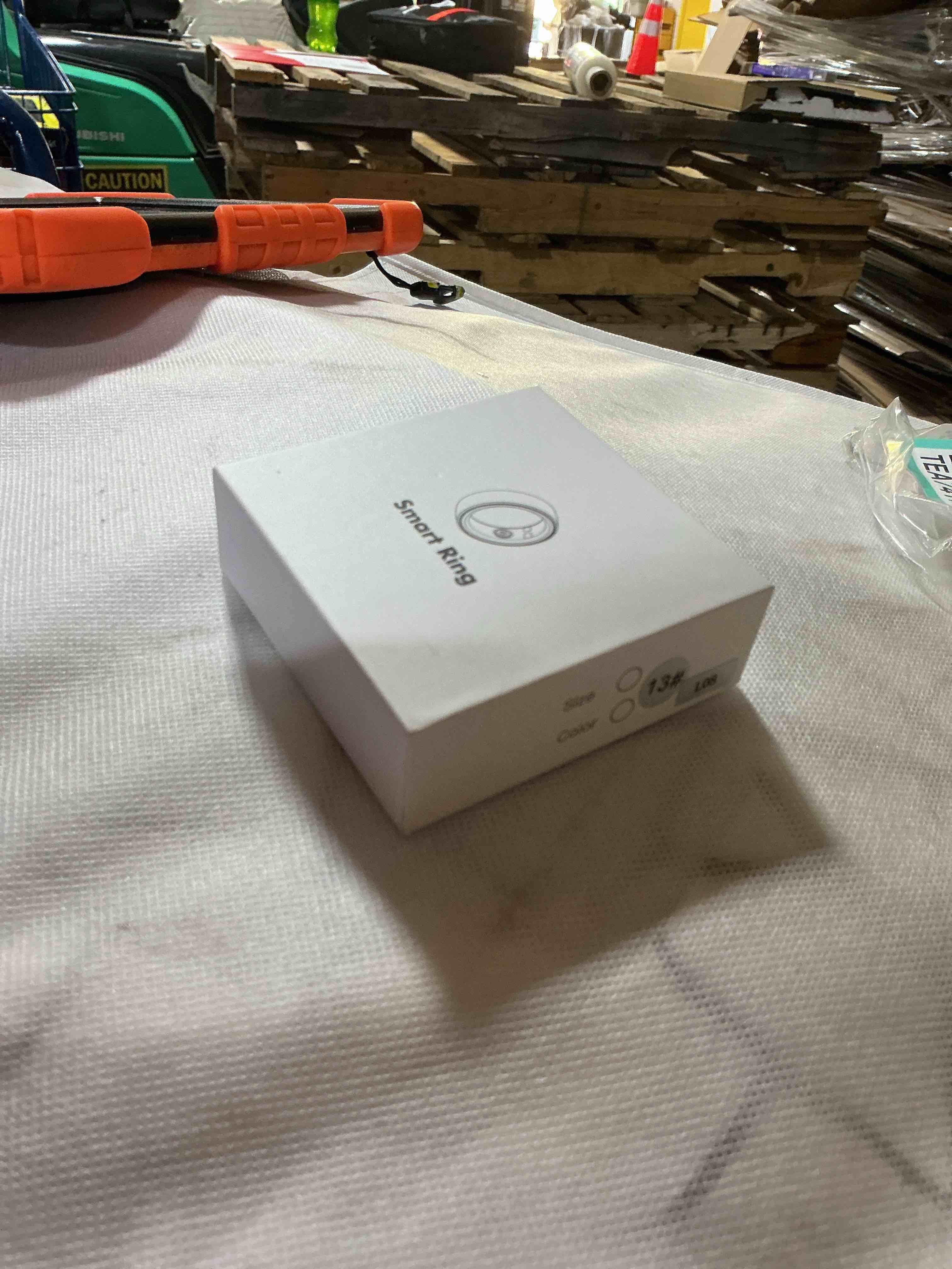 Condition photo showing New/Like New for l08 smart ring up to 5-7 days battery life (rose gold, size 13)