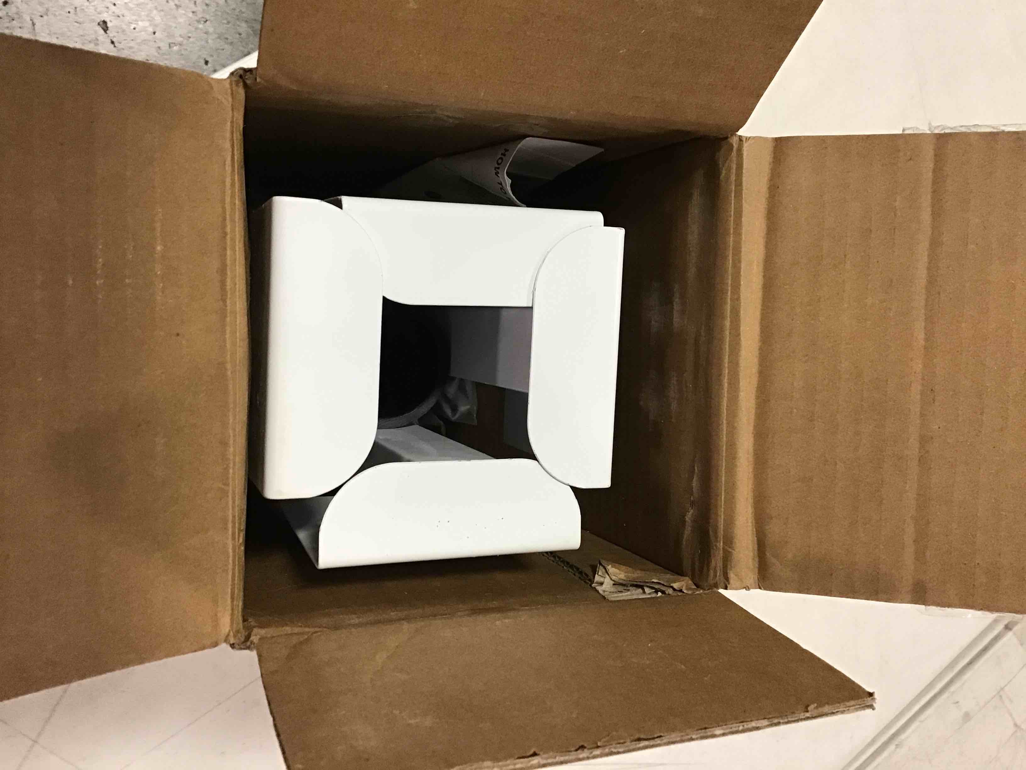 https://s3.amazonaws.com/lotting-images-prod/bidfta/GRA1726484_1732307380053.jpeg