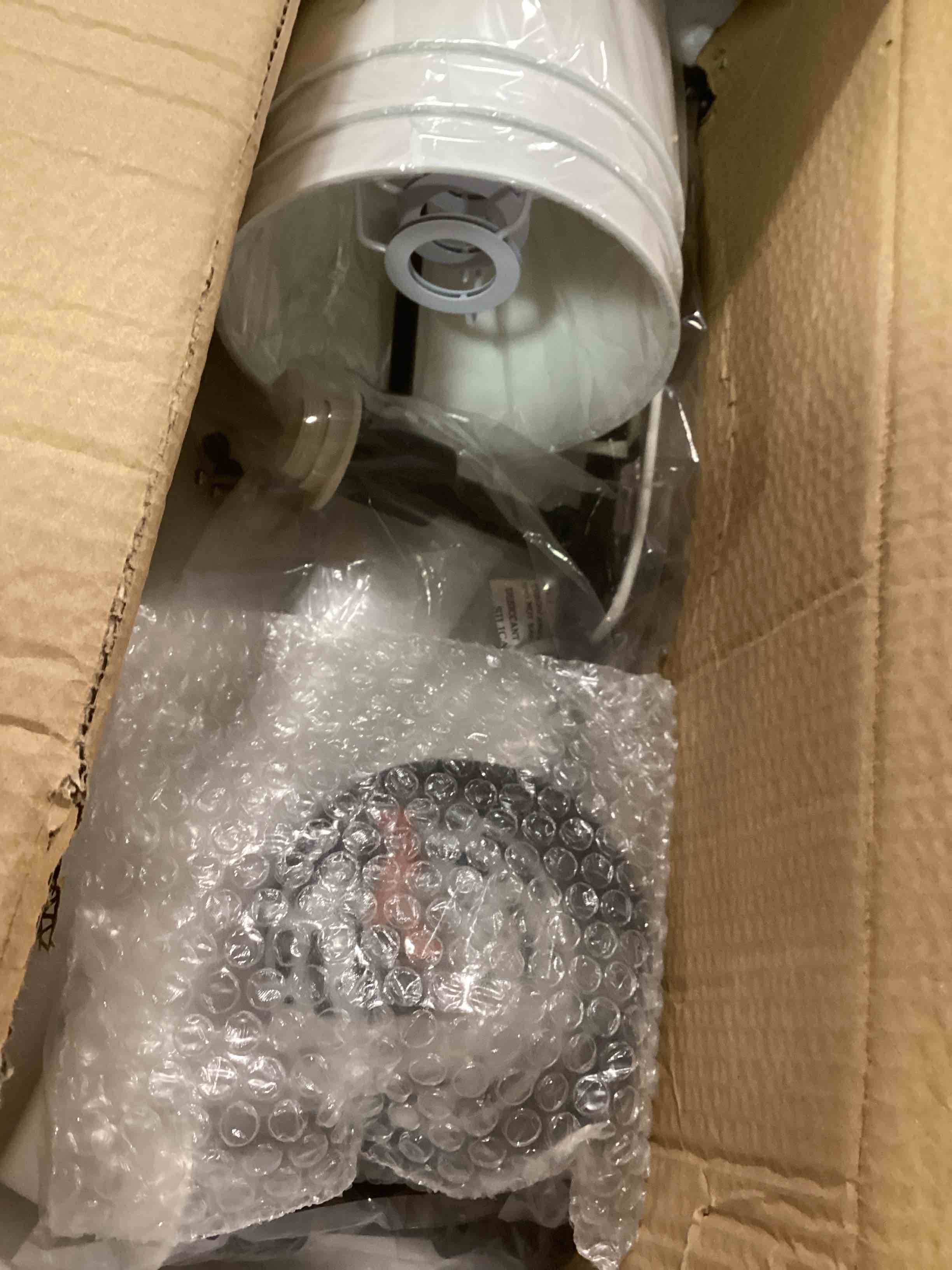 https://s3.amazonaws.com/lotting-images-prod/bidfta/GRA1726964_1733758713702.jpeg