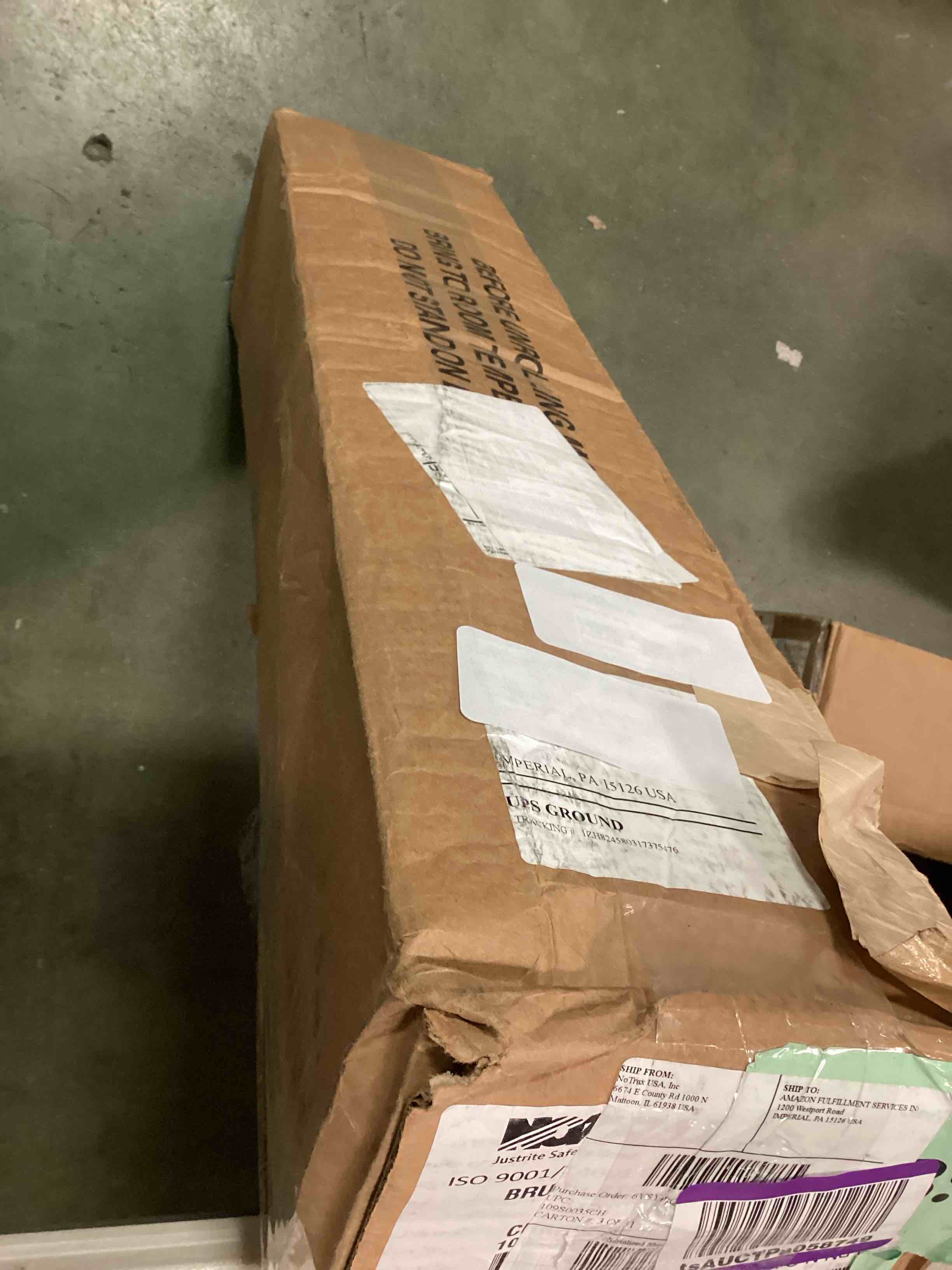 https://s3.amazonaws.com/lotting-images-prod/bidfta/GRA1727386_1733921520814.jpeg