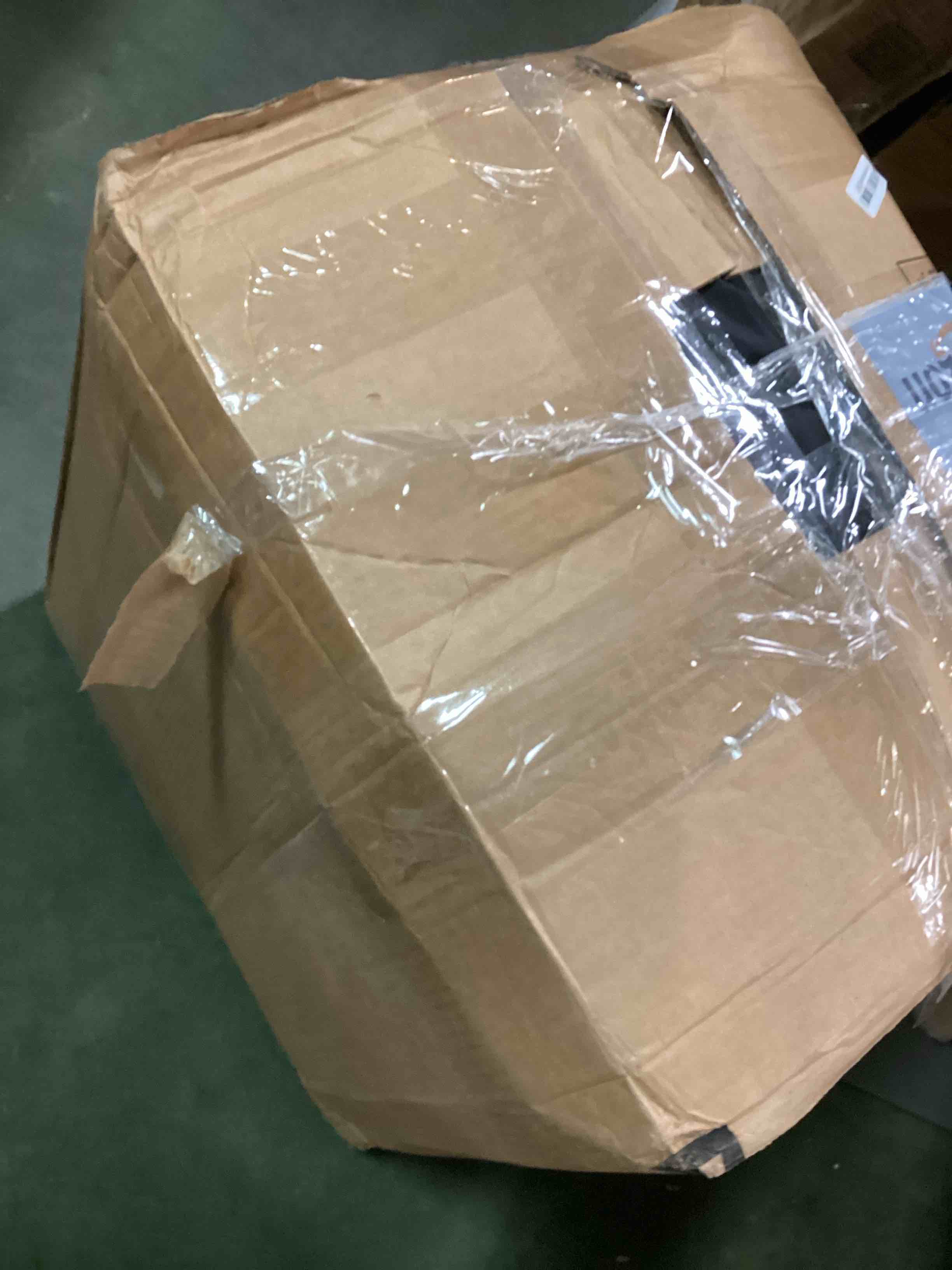 https://s3.amazonaws.com/lotting-images-prod/bidfta/GRA1727560_1733950662905.jpeg