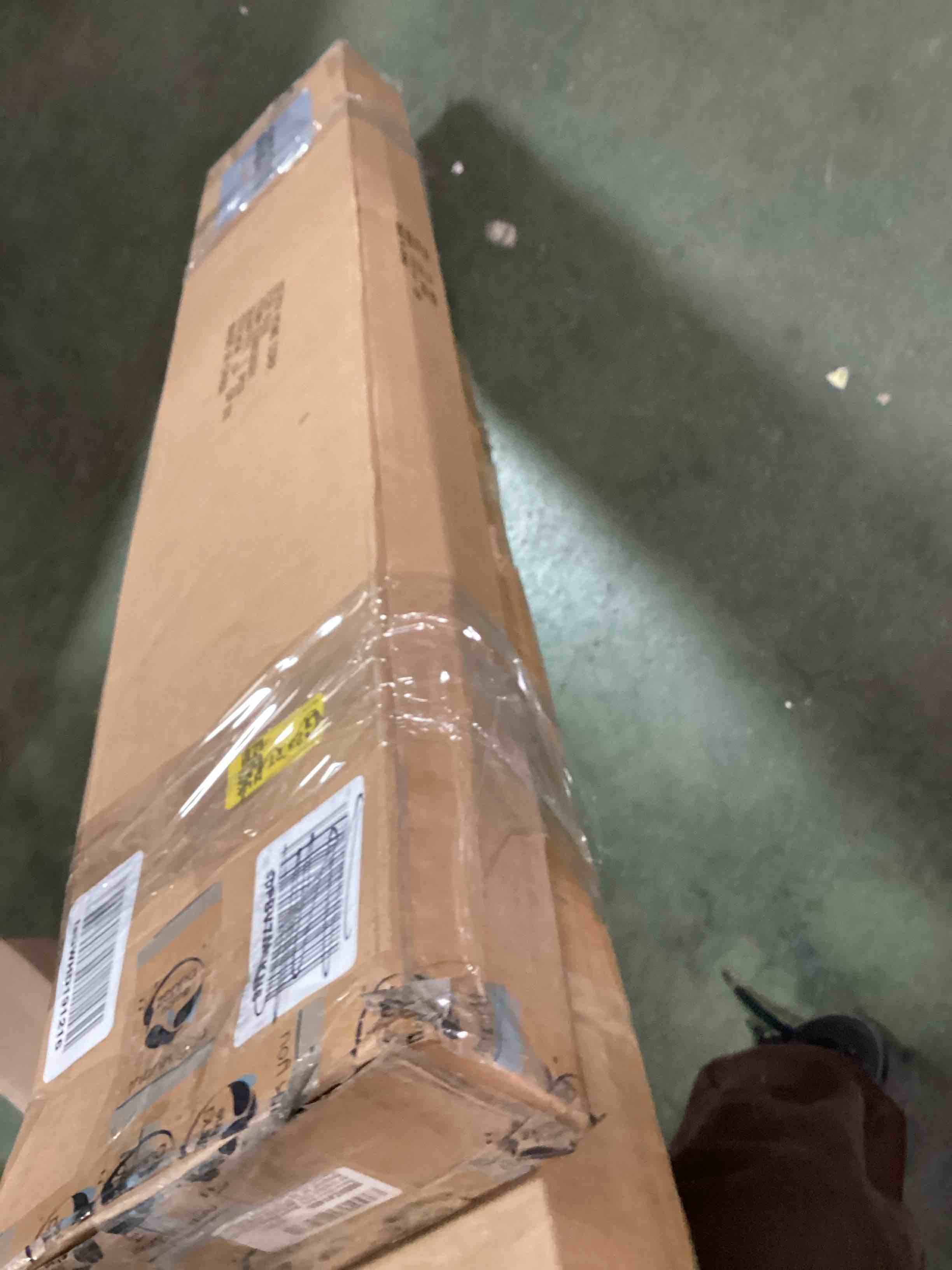 https://s3.amazonaws.com/lotting-images-prod/bidfta/GRA1727705_1734011973056.jpeg