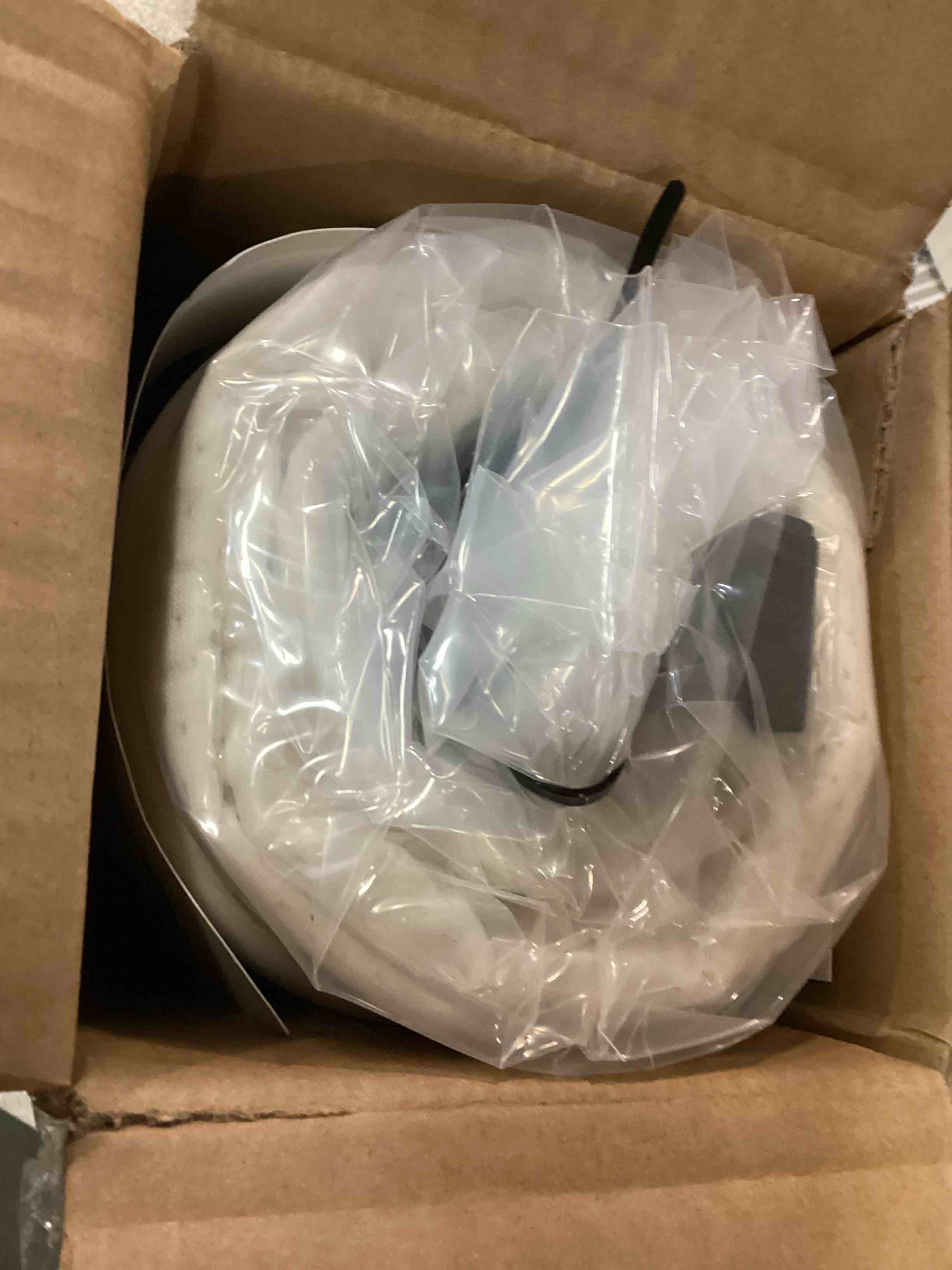 https://s3.amazonaws.com/lotting-images-prod/bidfta/GRA1728149_1734179509516.jpeg