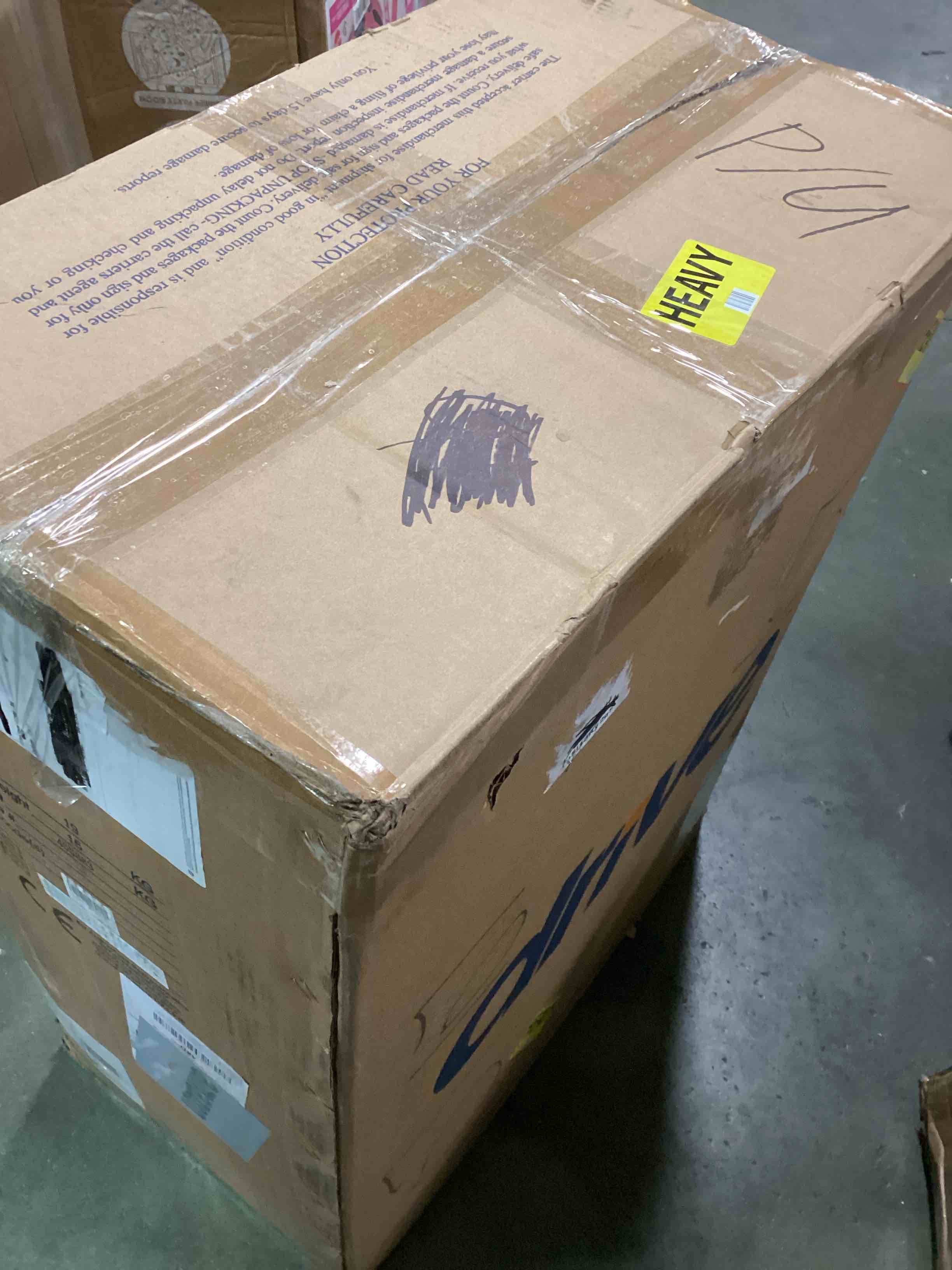 https://s3.amazonaws.com/lotting-images-prod/bidfta/GRA1728592_1734378078155.jpeg