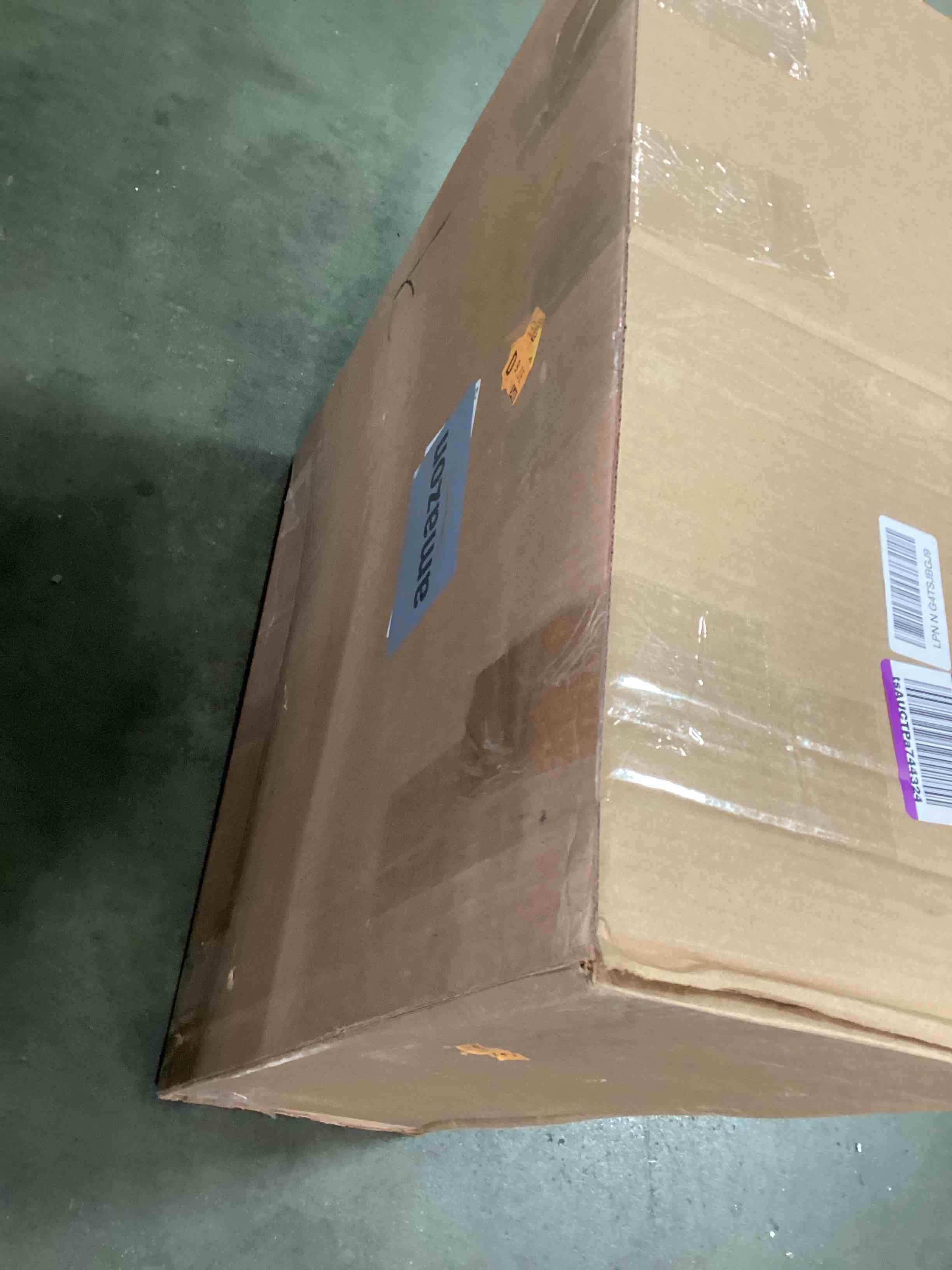 https://s3.amazonaws.com/lotting-images-prod/bidfta/GRA1728739_1734451142395.jpeg