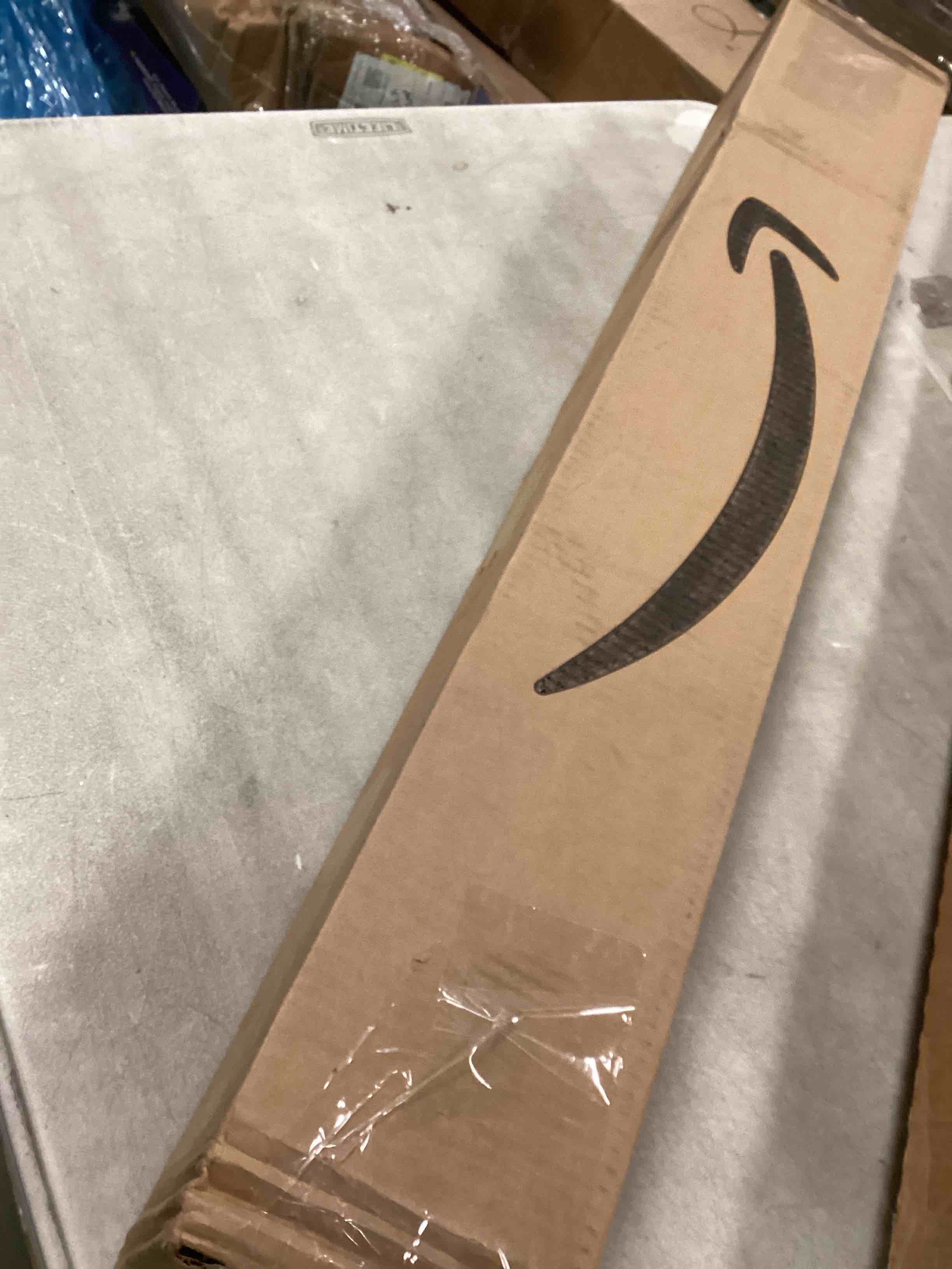 https://s3.amazonaws.com/lotting-images-prod/bidfta/GRA1728763_1734452970161.jpeg