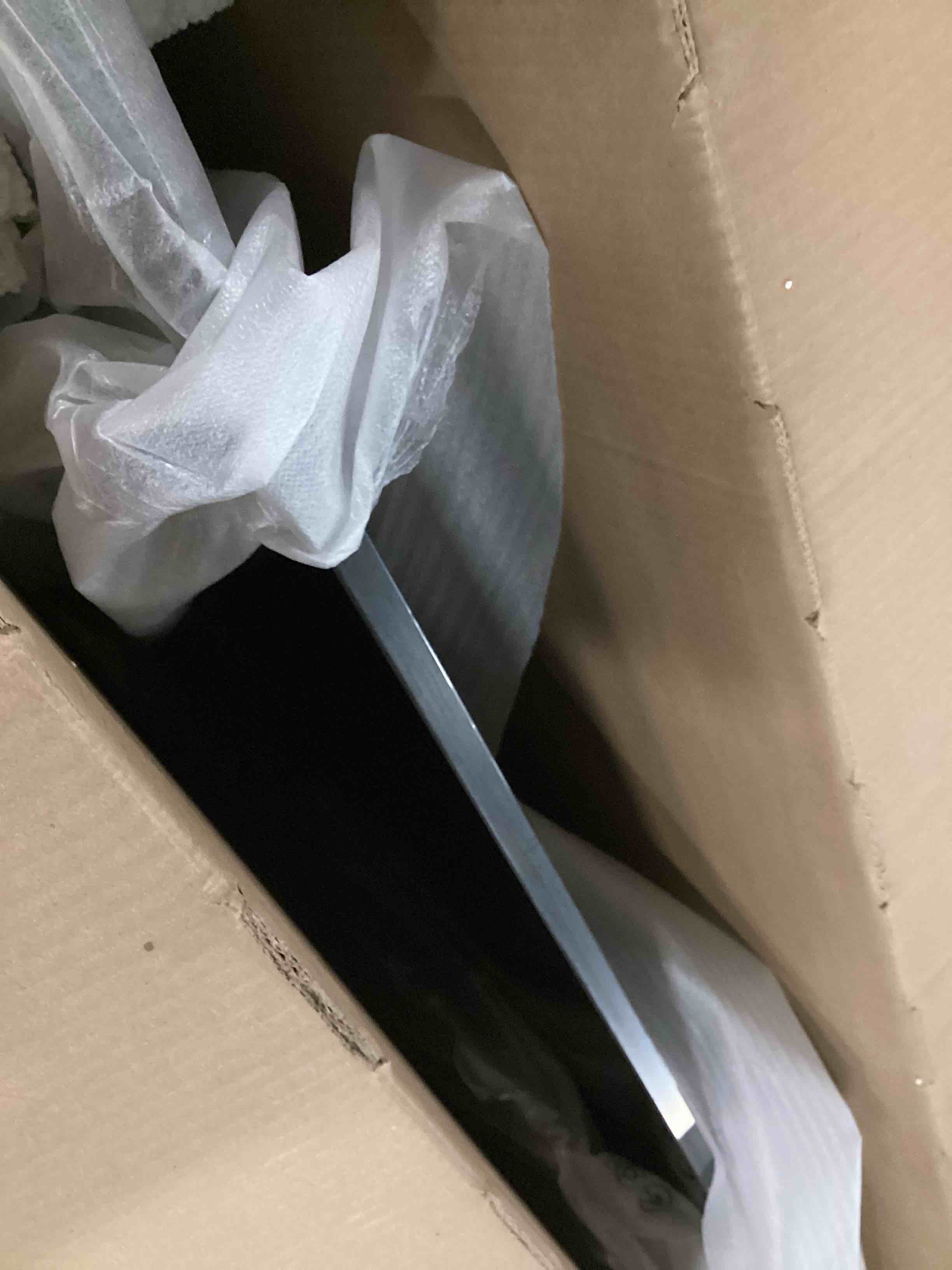 https://s3.amazonaws.com/lotting-images-prod/bidfta/GRA1728926_1734533235514.jpeg
