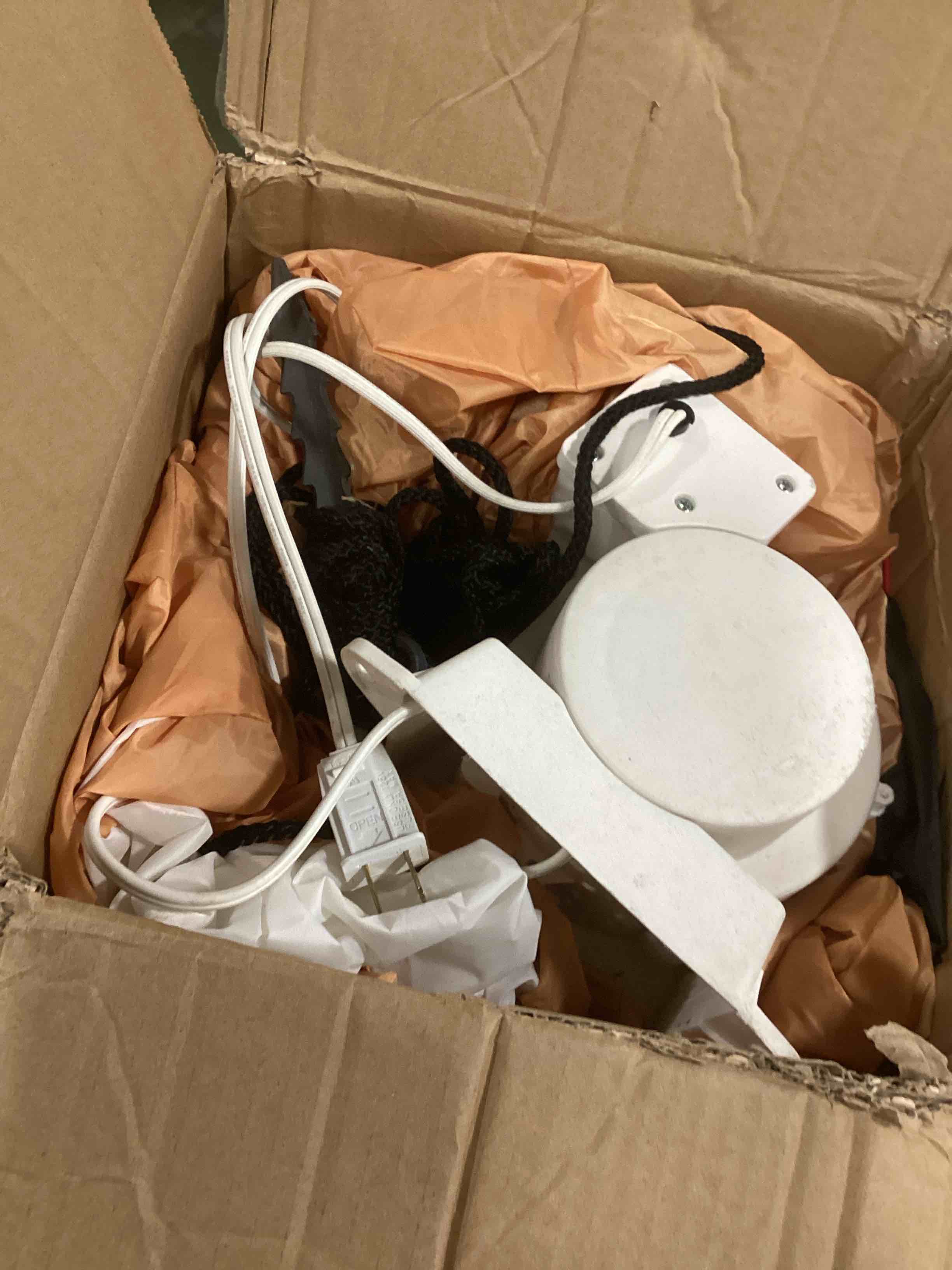 https://s3.amazonaws.com/lotting-images-prod/bidfta/GRA1730424_1733922562228.jpeg