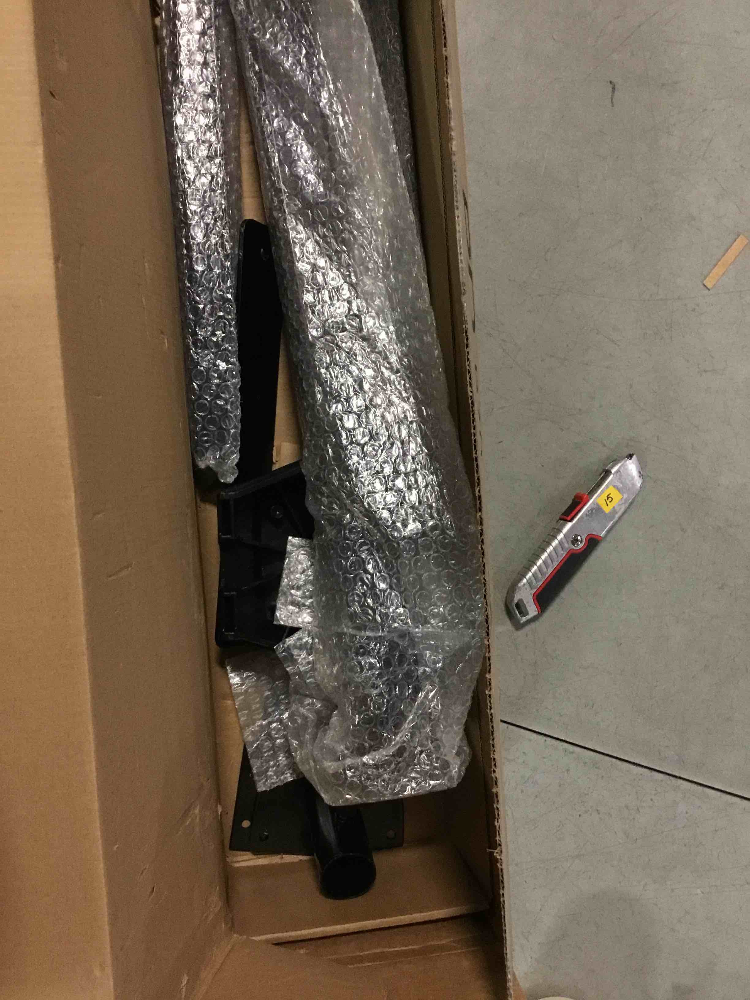 https://s3.amazonaws.com/lotting-images-prod/bidfta/GRA1732093_1732125962343.jpeg
