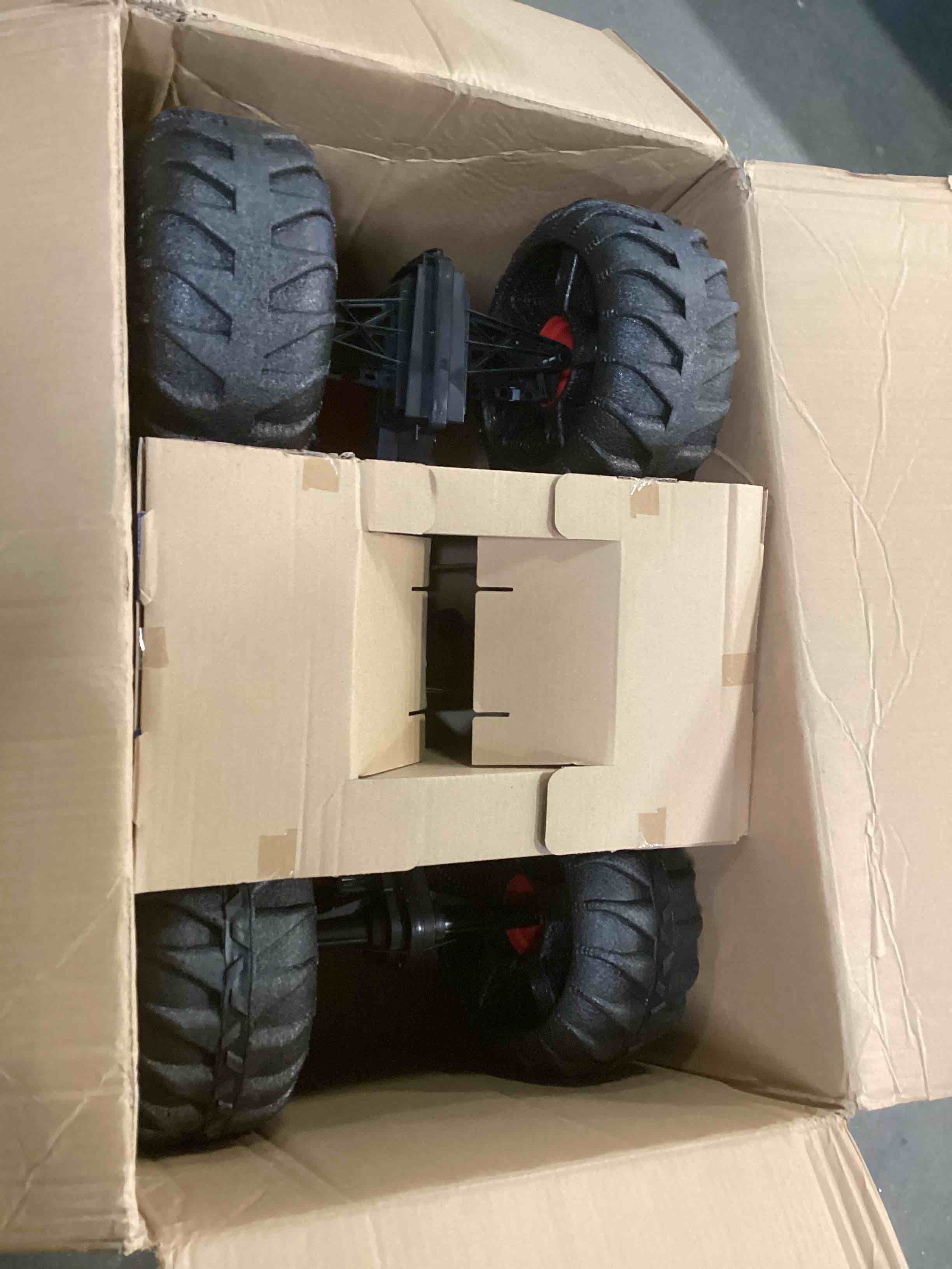 https://s3.amazonaws.com/lotting-images-prod/bidfta/GRA1733800_1734194051662.jpeg