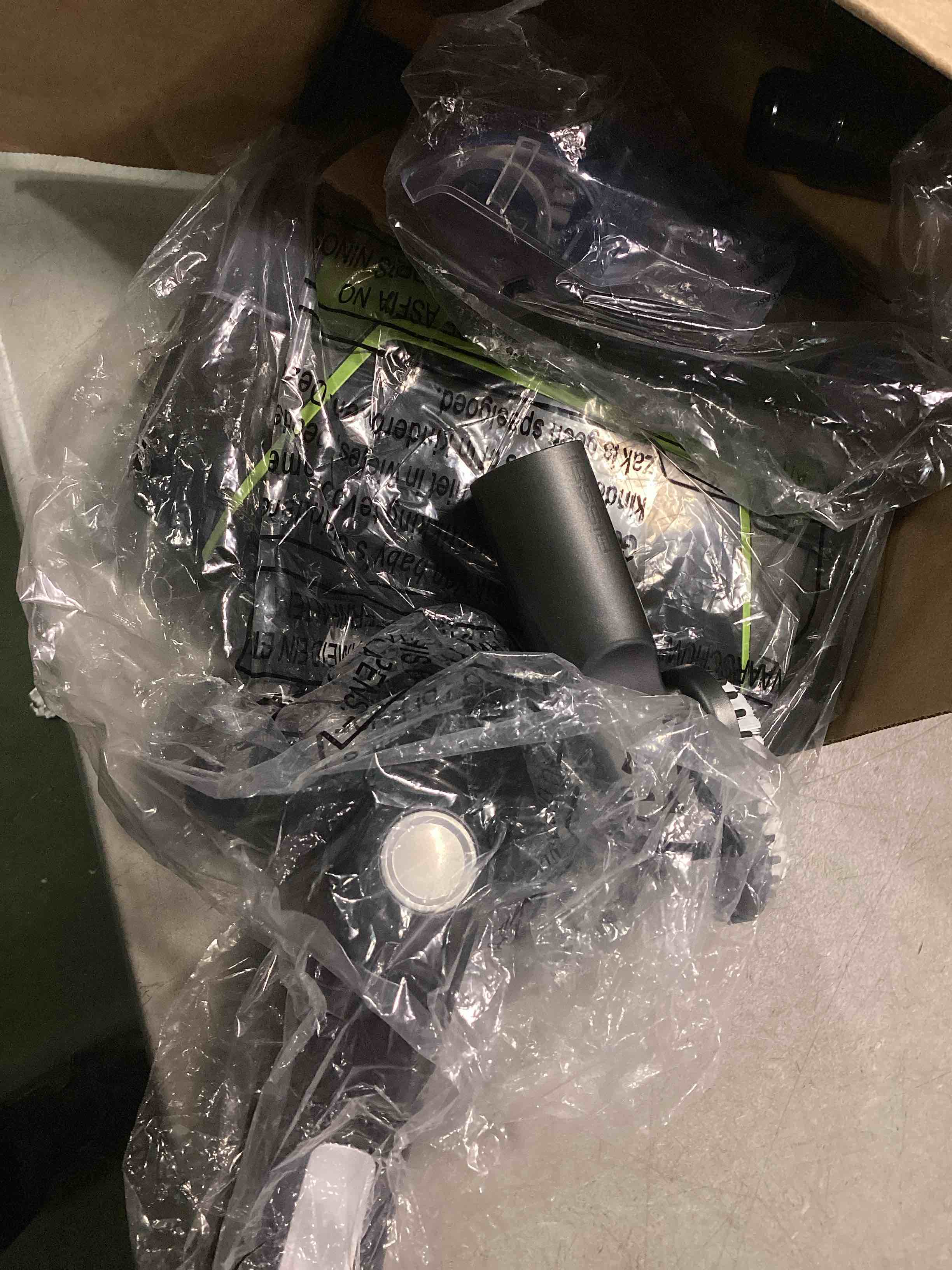 https://s3.amazonaws.com/lotting-images-prod/bidfta/GRA1733916_1734356351644.jpeg