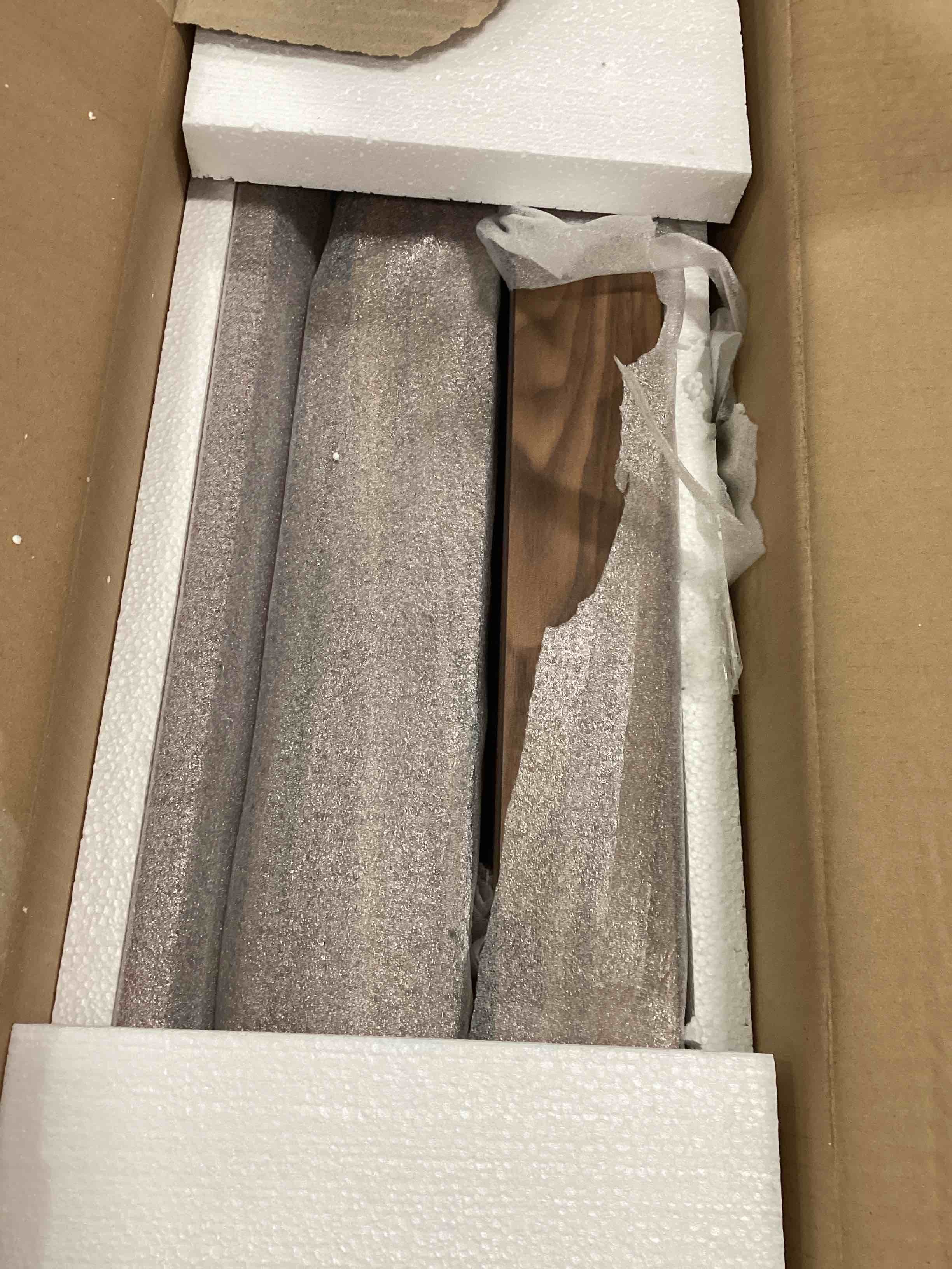 https://s3.amazonaws.com/lotting-images-prod/bidfta/GRA1734629_1734962363953.jpeg