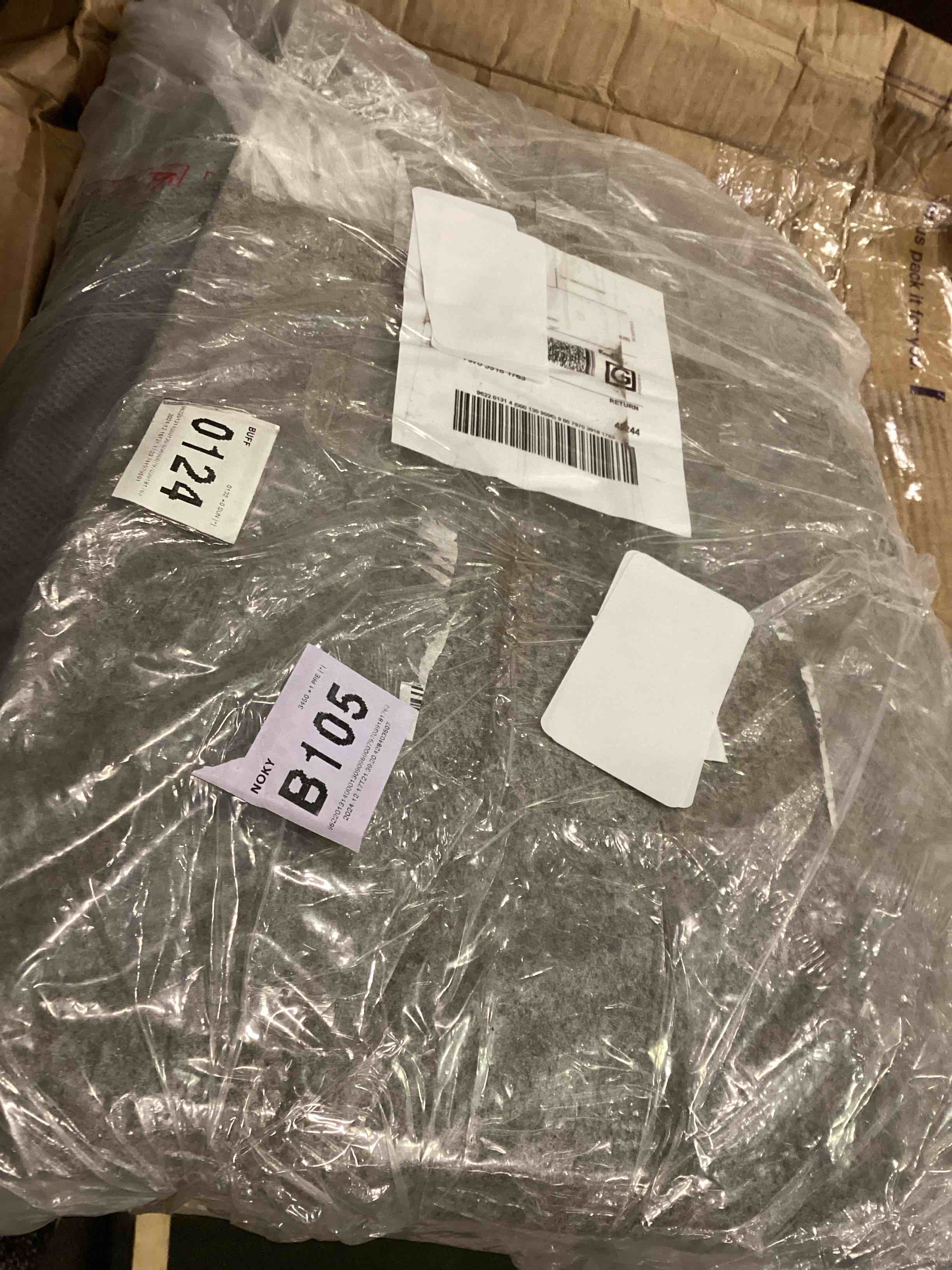 https://s3.amazonaws.com/lotting-images-prod/bidfta/GRA1734664_1734987598295.jpeg