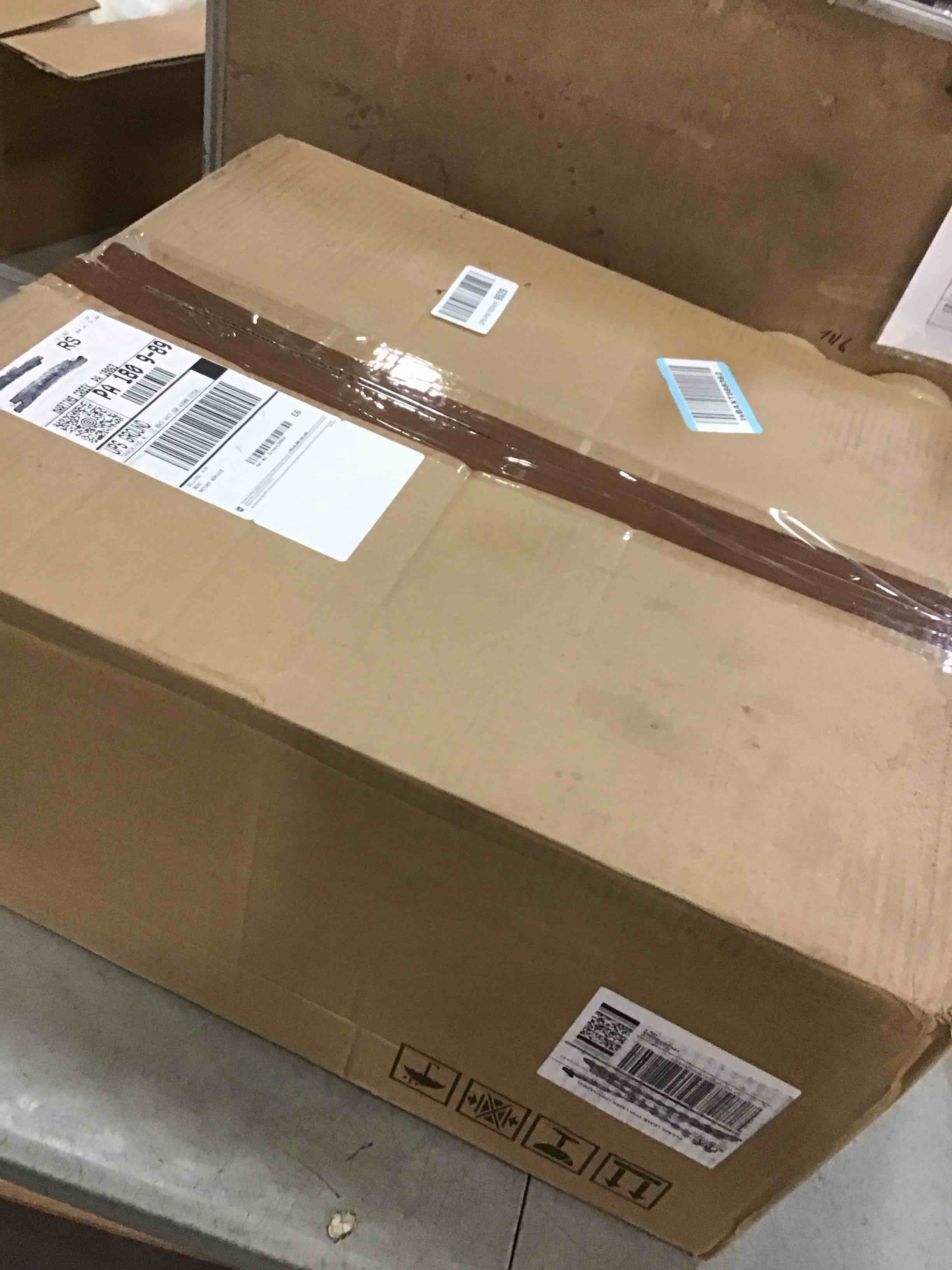 https://s3.amazonaws.com/lotting-images-prod/bidfta/GRA1735092_1733753506872.jpeg