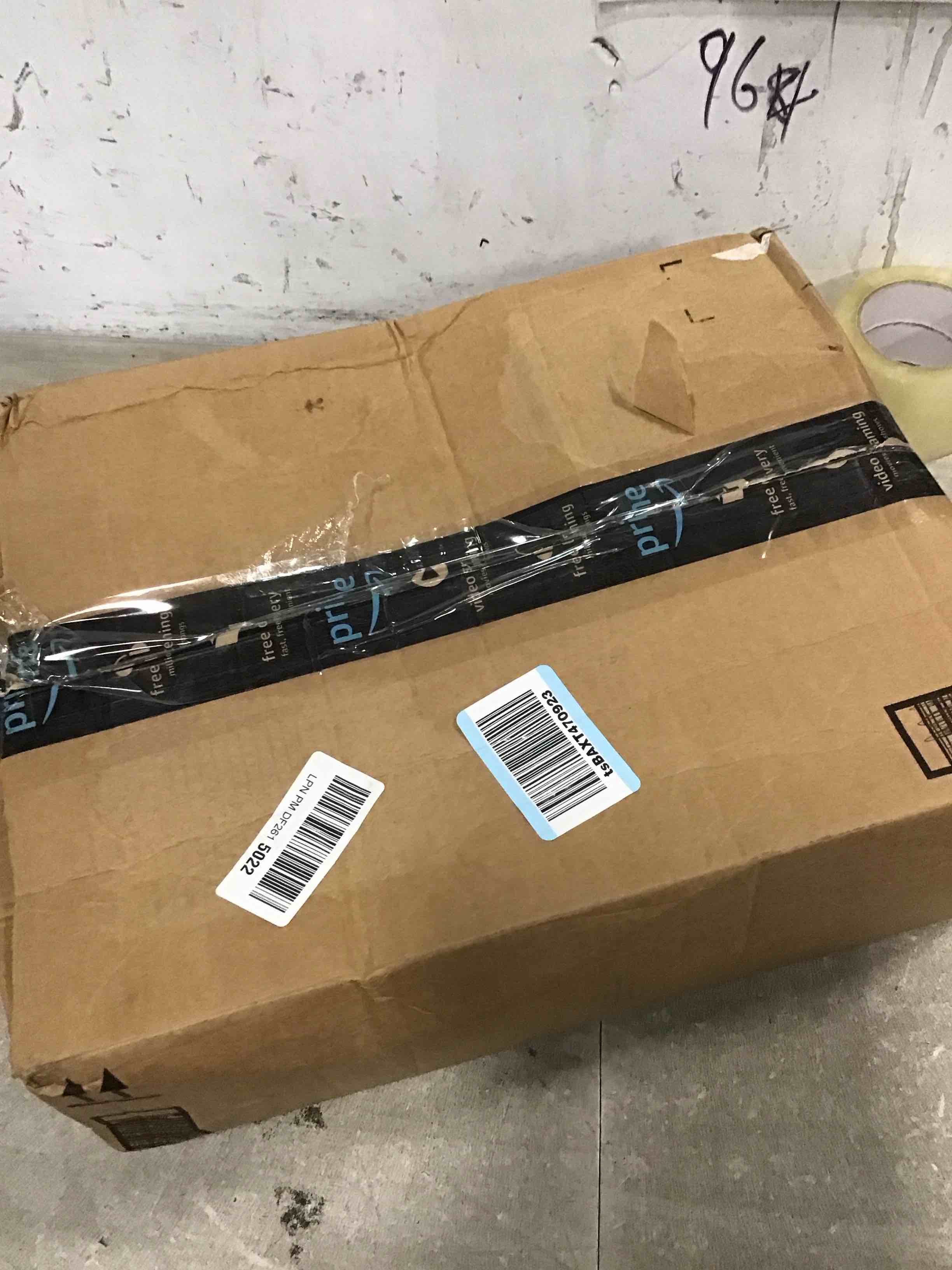 https://s3.amazonaws.com/lotting-images-prod/bidfta/GRA1735609_1733923163611.jpeg