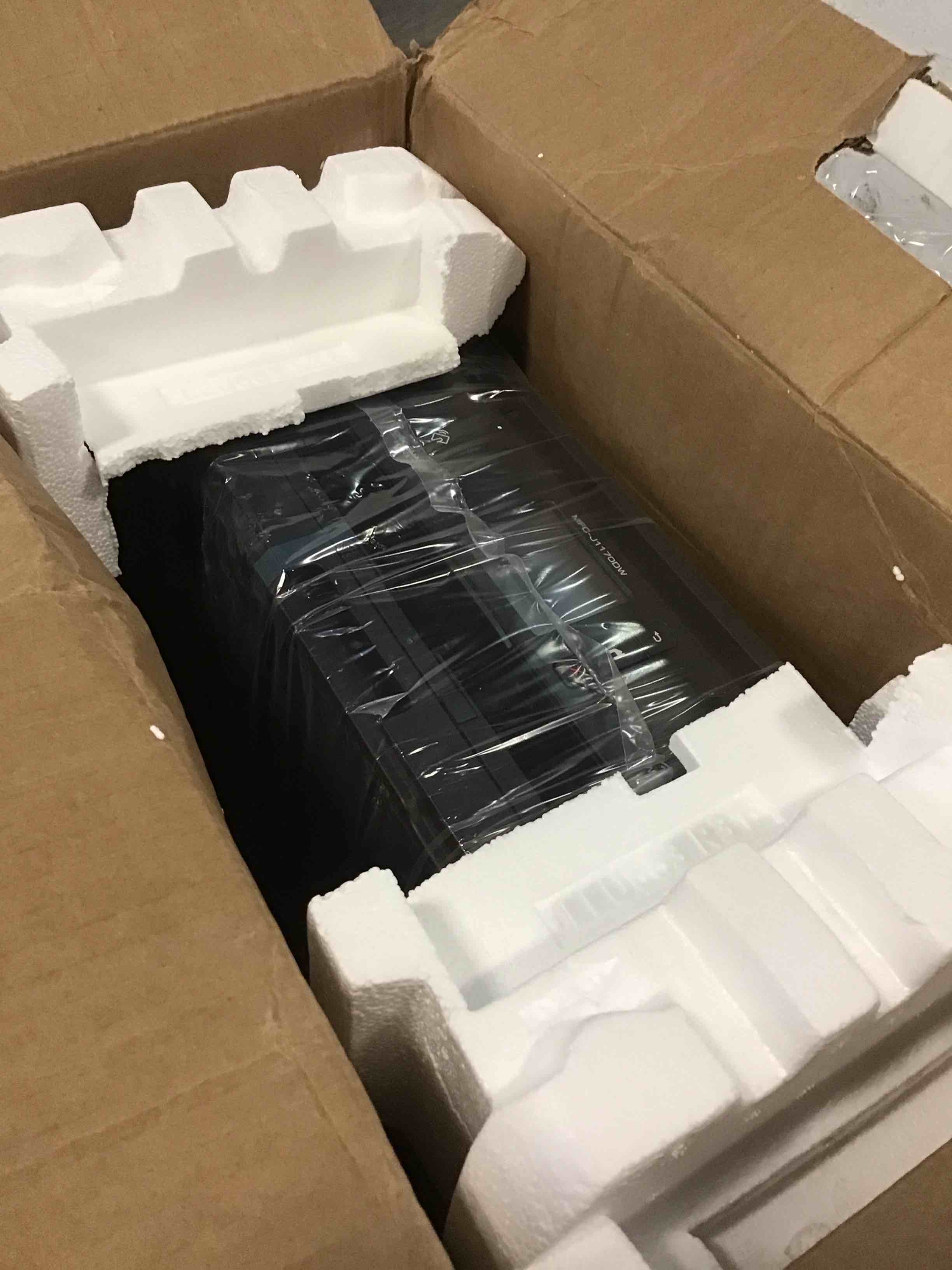 https://s3.amazonaws.com/lotting-images-prod/bidfta/GRA1736000_1733936988592.jpeg
