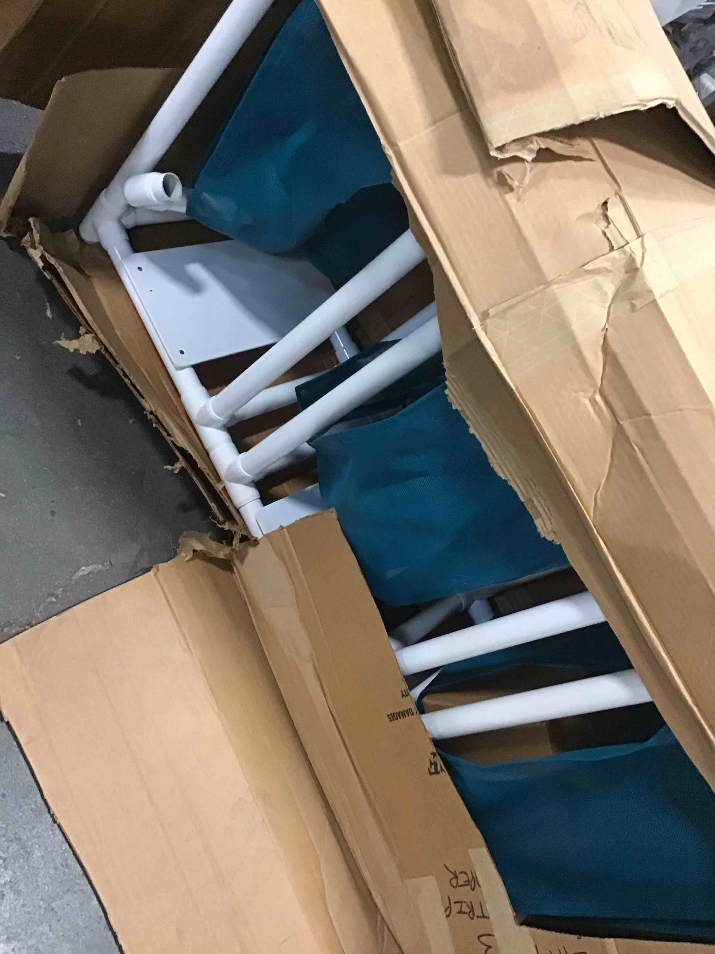 https://s3.amazonaws.com/lotting-images-prod/bidfta/GRA1736100_1733950628062.jpeg