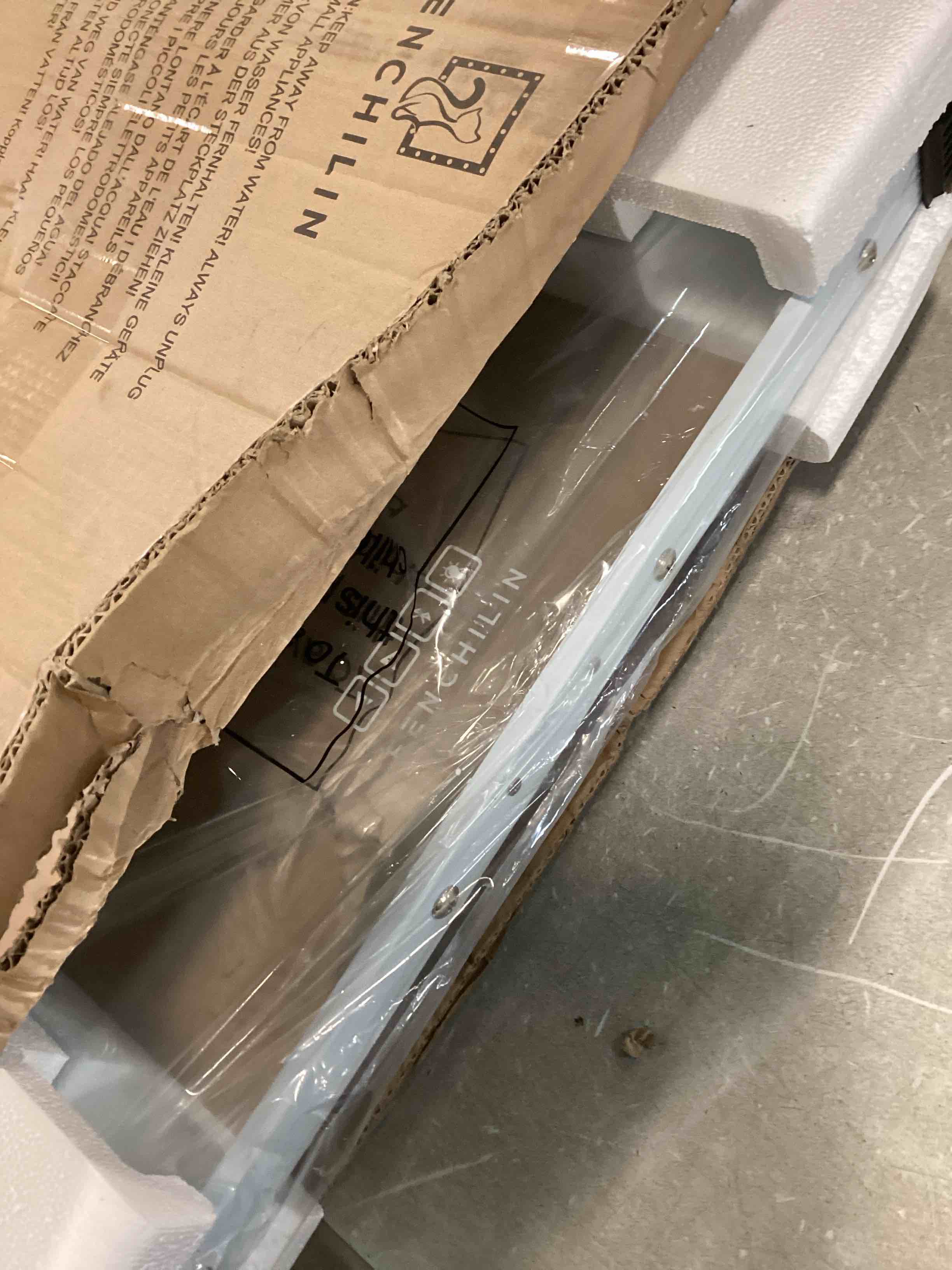 https://s3.amazonaws.com/lotting-images-prod/bidfta/GRA1736226_1734018283253.jpeg