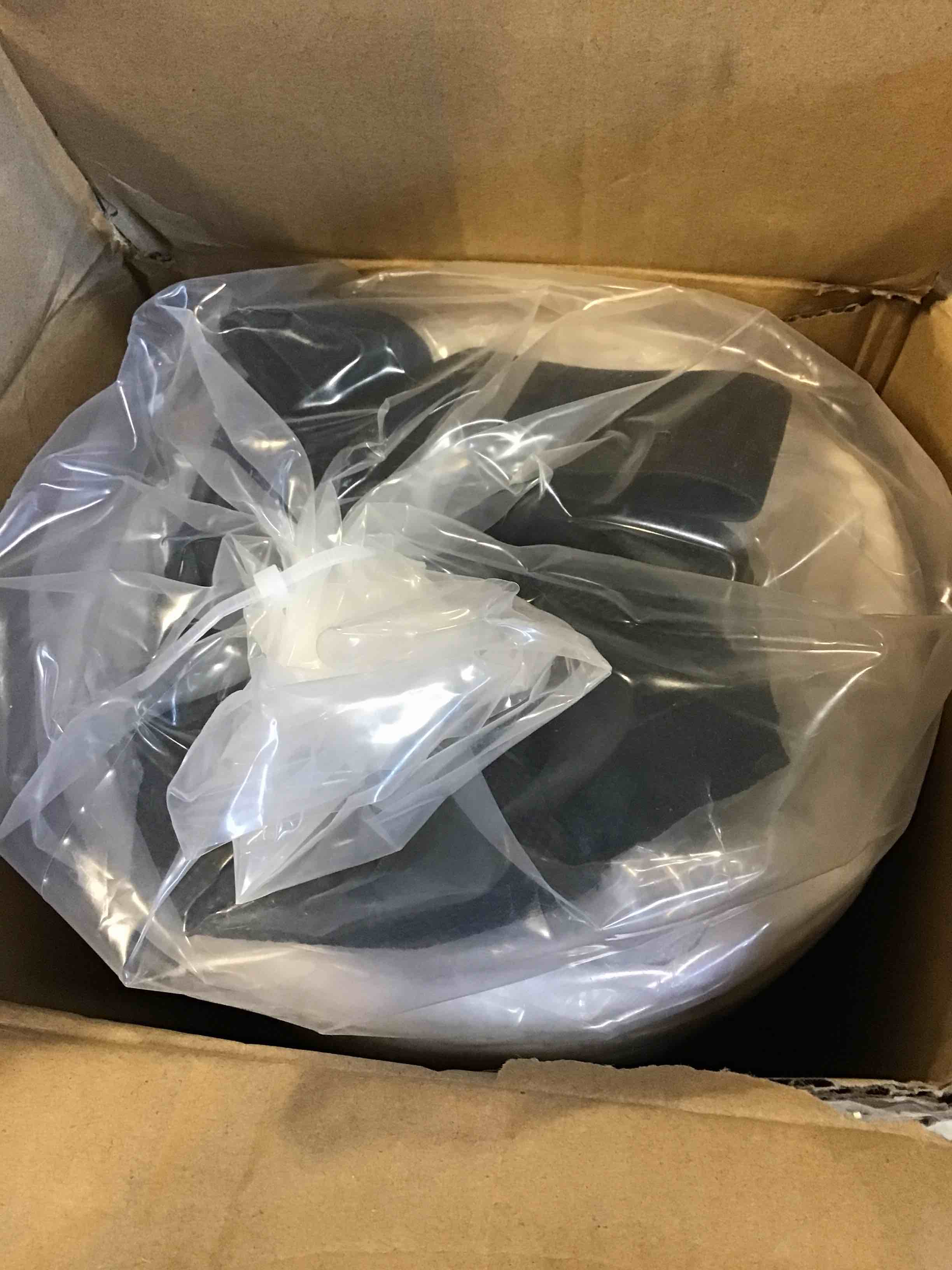 https://s3.amazonaws.com/lotting-images-prod/bidfta/GRA1738412_1733150001716.jpeg