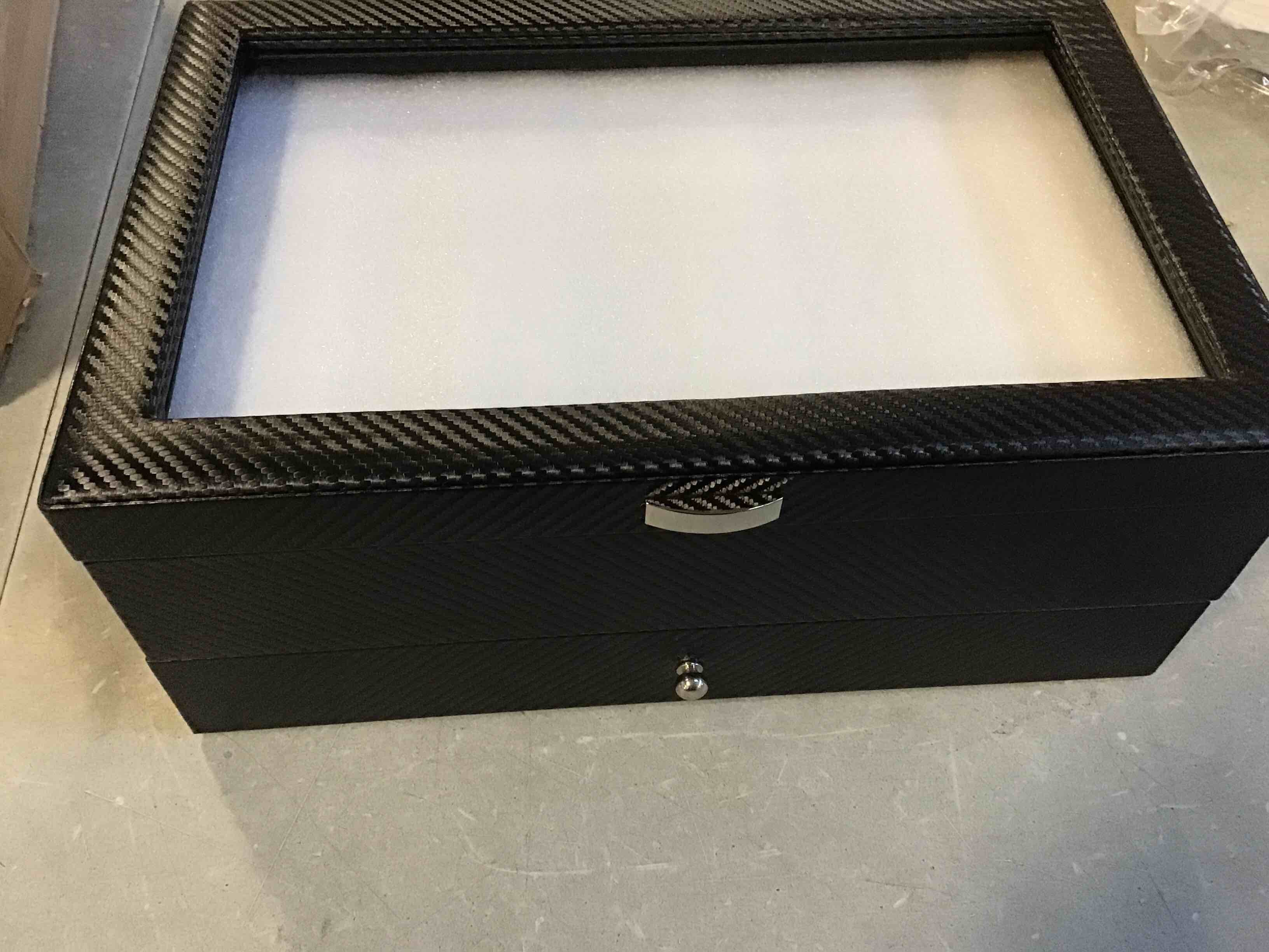 https://s3.amazonaws.com/lotting-images-prod/bidfta/GRA1738632_1733405644323.jpeg