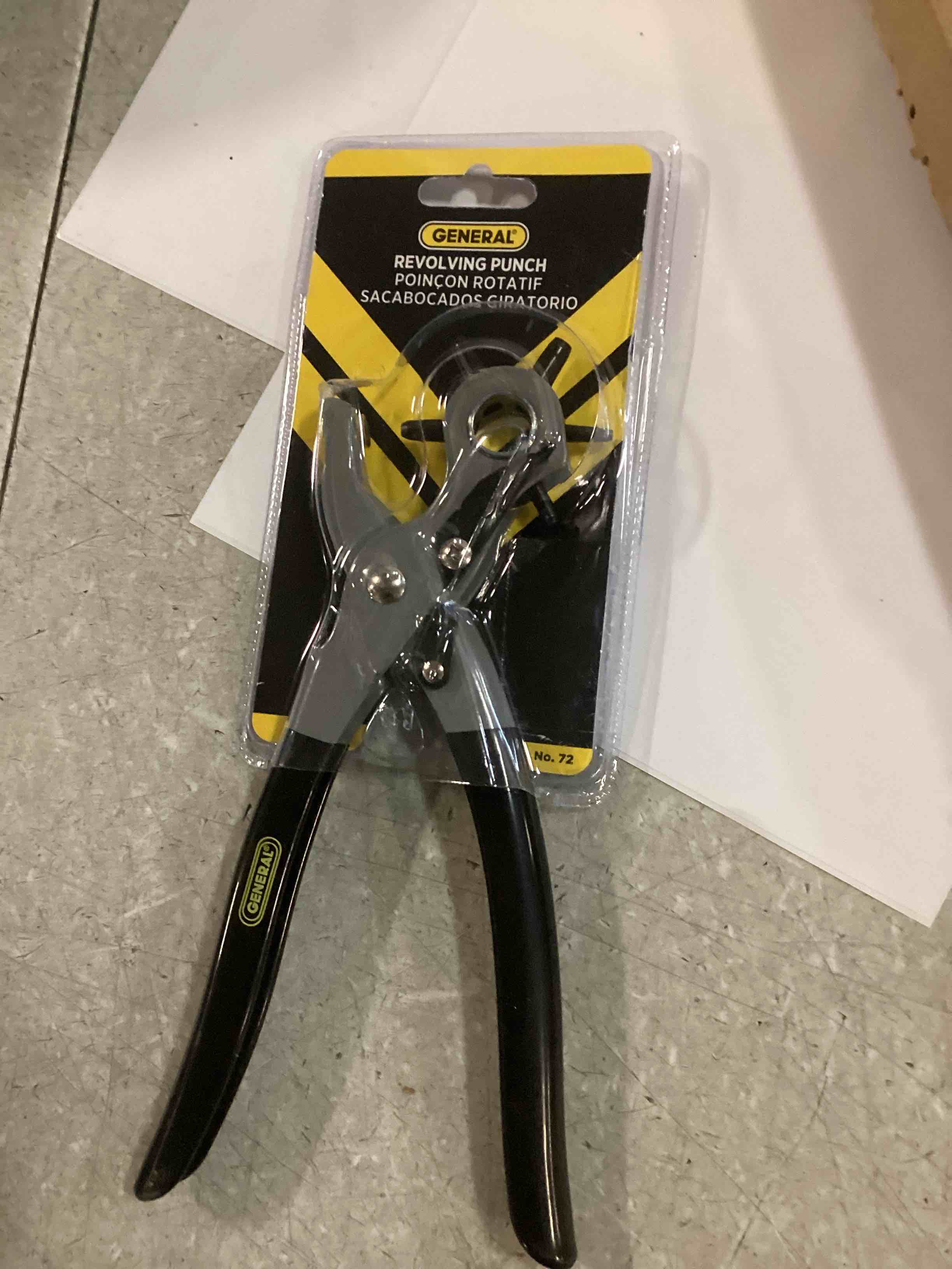 https://s3.amazonaws.com/lotting-images-prod/bidfta/GRA1741916_1733288059442.jpeg