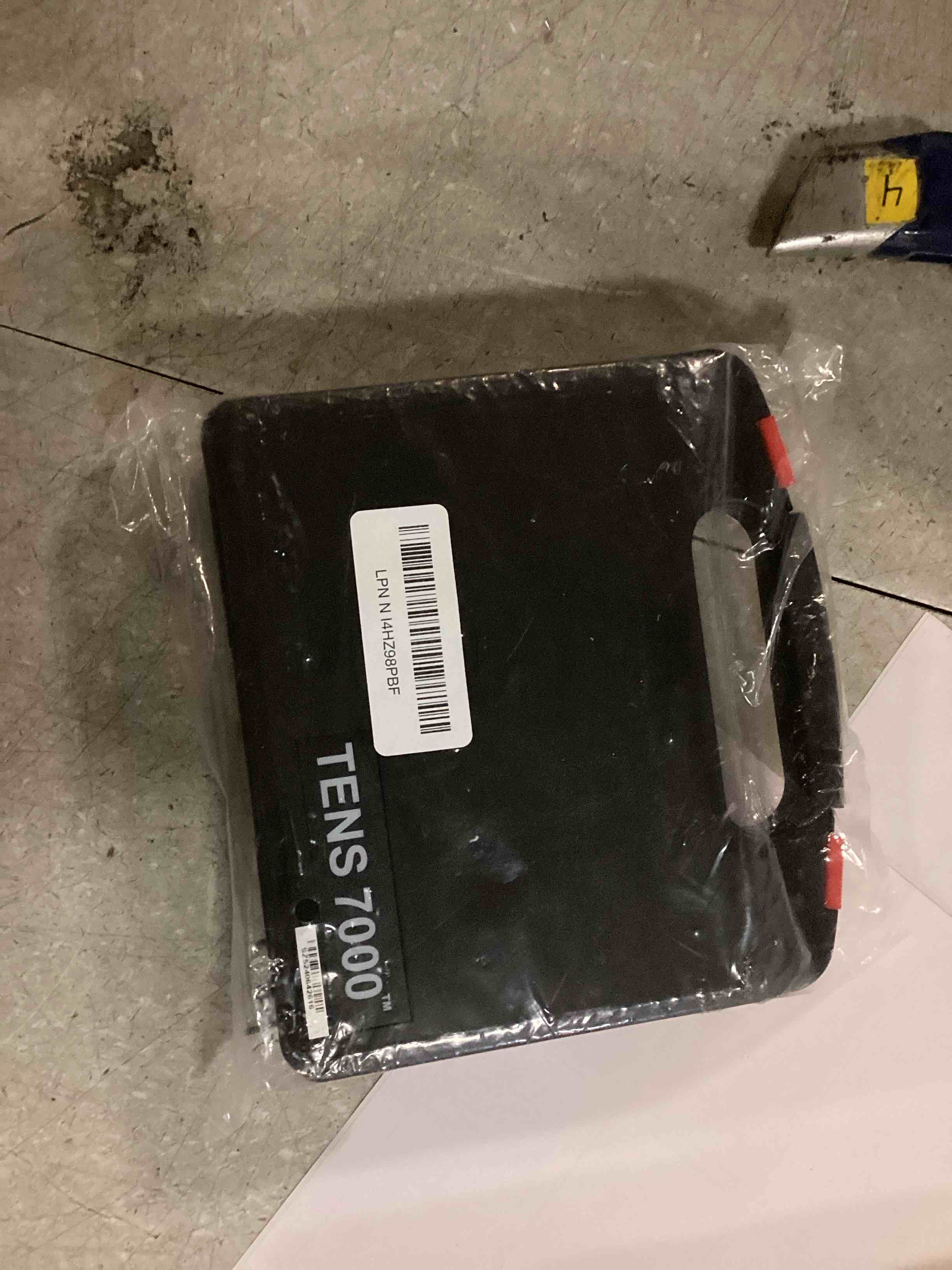 https://s3.amazonaws.com/lotting-images-prod/bidfta/GRA1741916_1733288078557.jpeg