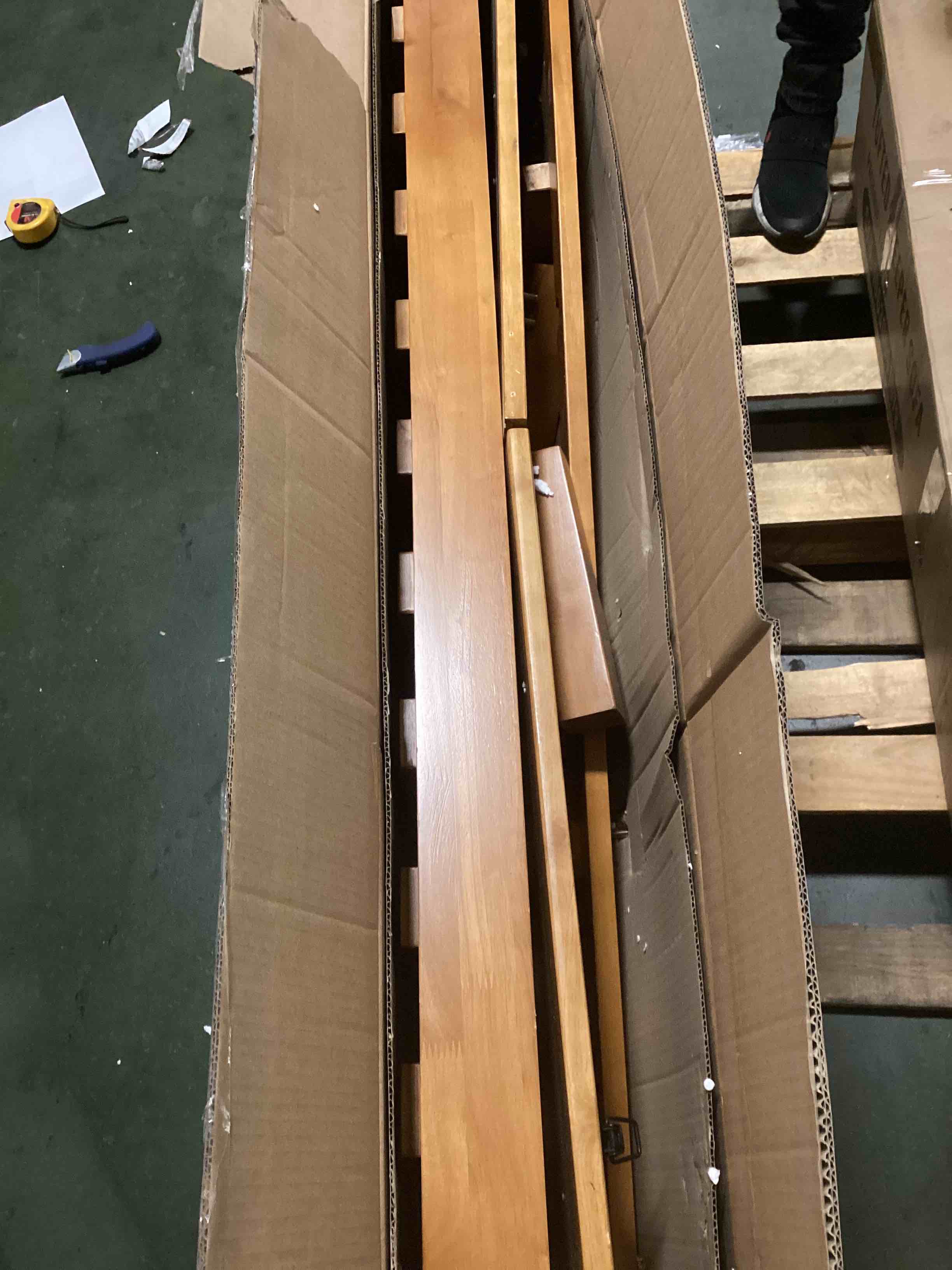 https://s3.amazonaws.com/lotting-images-prod/bidfta/GRA1741973_1733352222502.jpeg