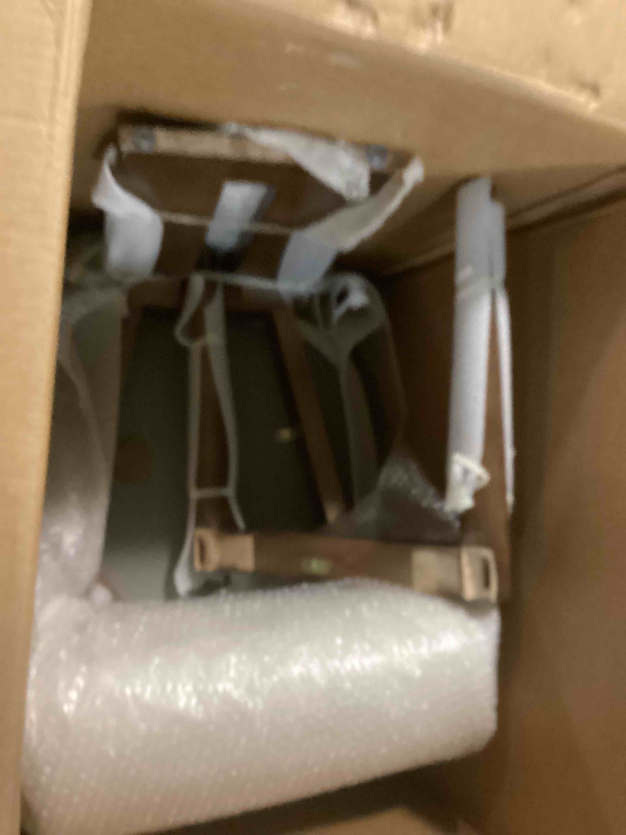 https://s3.amazonaws.com/lotting-images-prod/bidfta/GRA1742023_1733368113500.jpeg