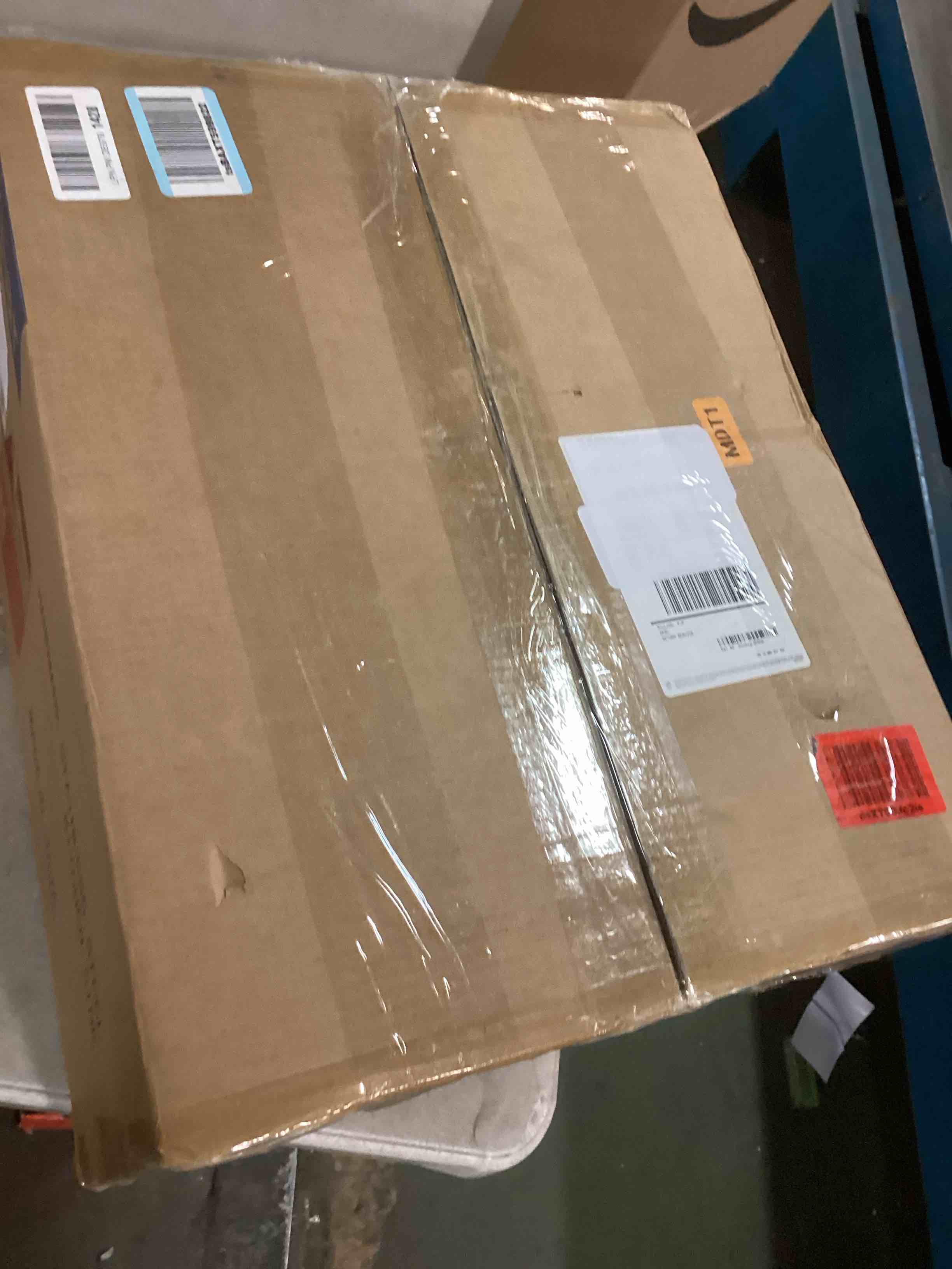 https://s3.amazonaws.com/lotting-images-prod/bidfta/GRA1743316_1734483126840.jpeg