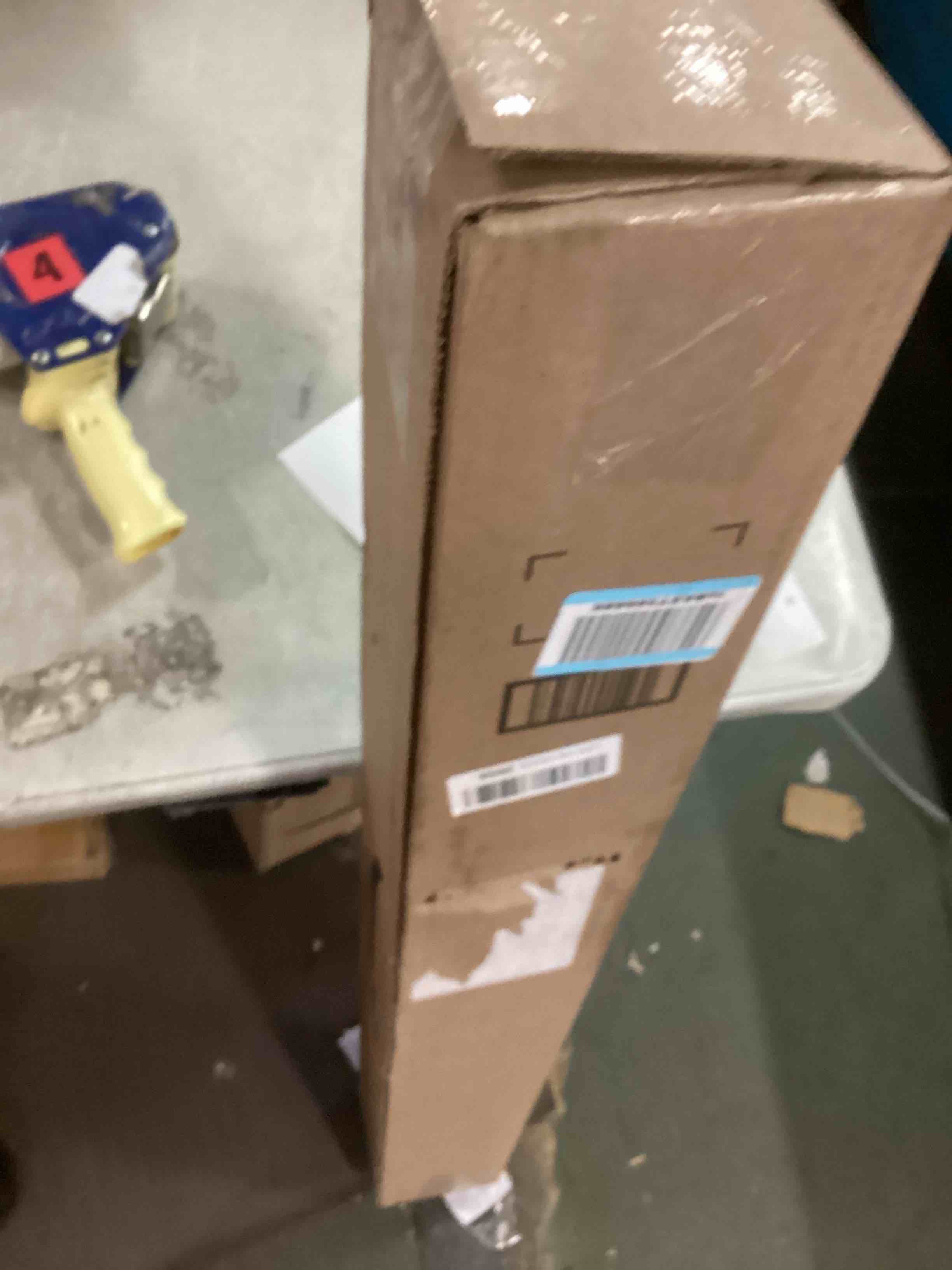 https://s3.amazonaws.com/lotting-images-prod/bidfta/GRA1743771_1734654577951.jpeg