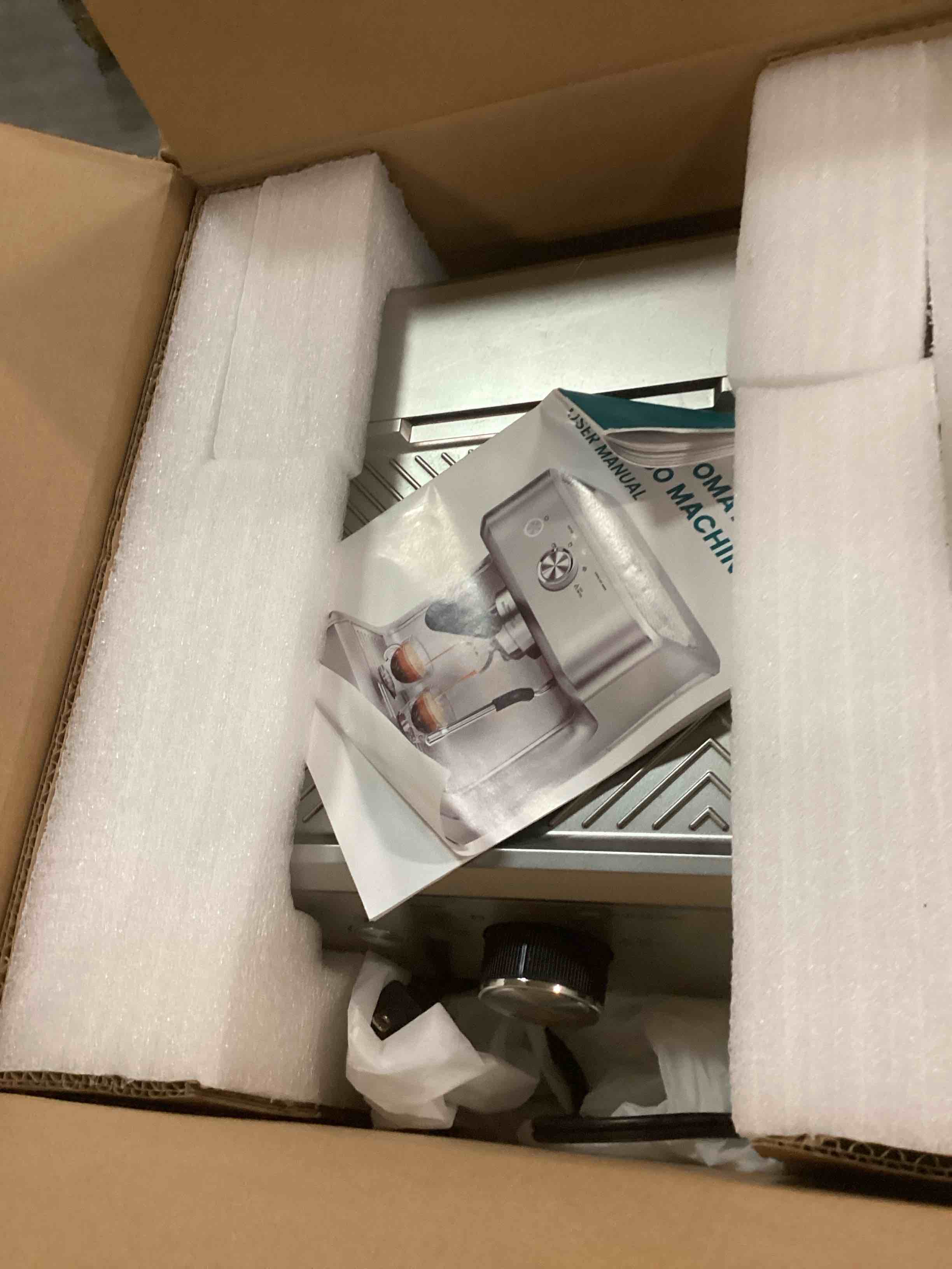https://s3.amazonaws.com/lotting-images-prod/bidfta/GRA1743776_1734655096597.jpeg