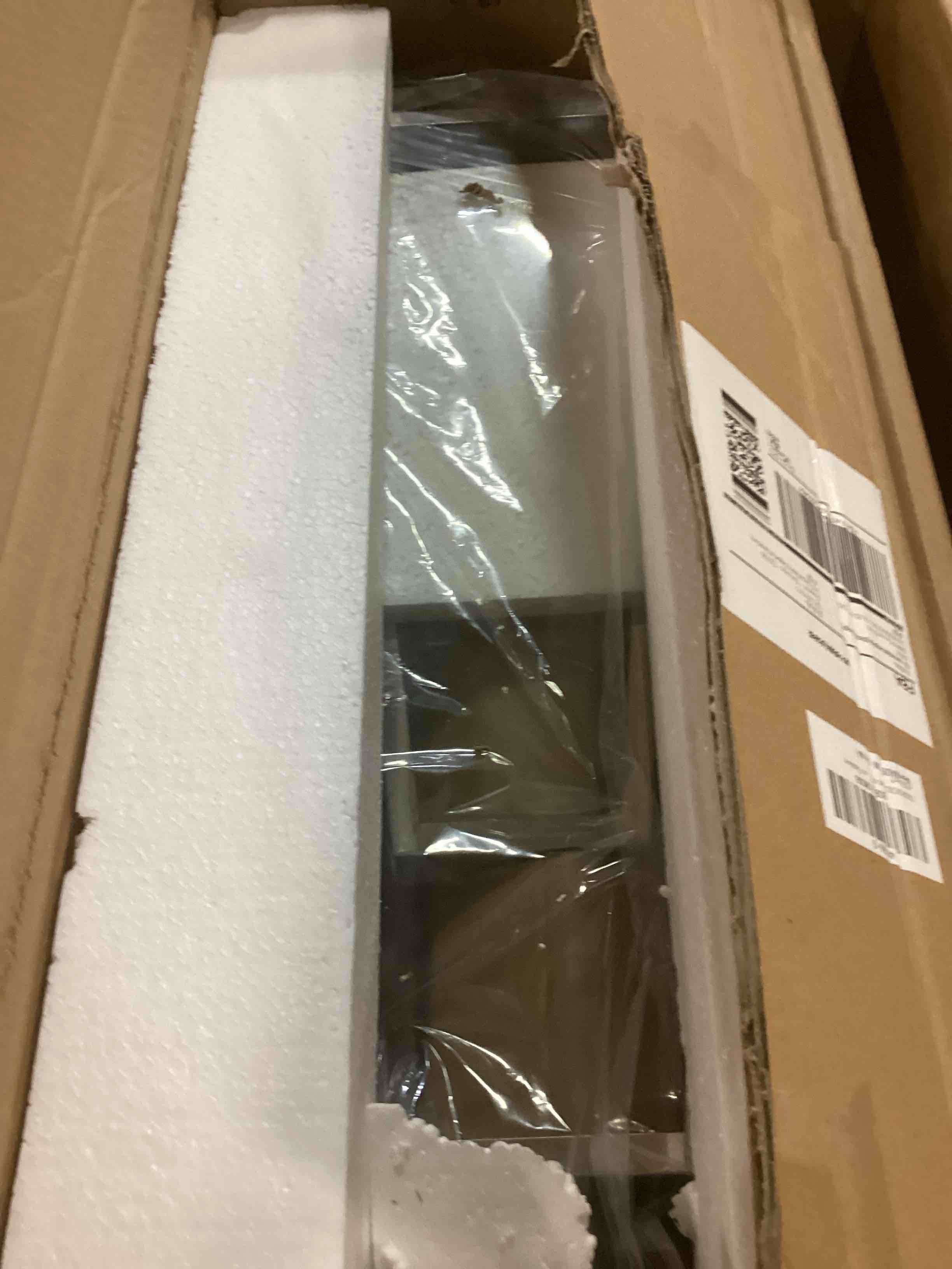 https://s3.amazonaws.com/lotting-images-prod/bidfta/GRA1743796_1734657053707.jpeg