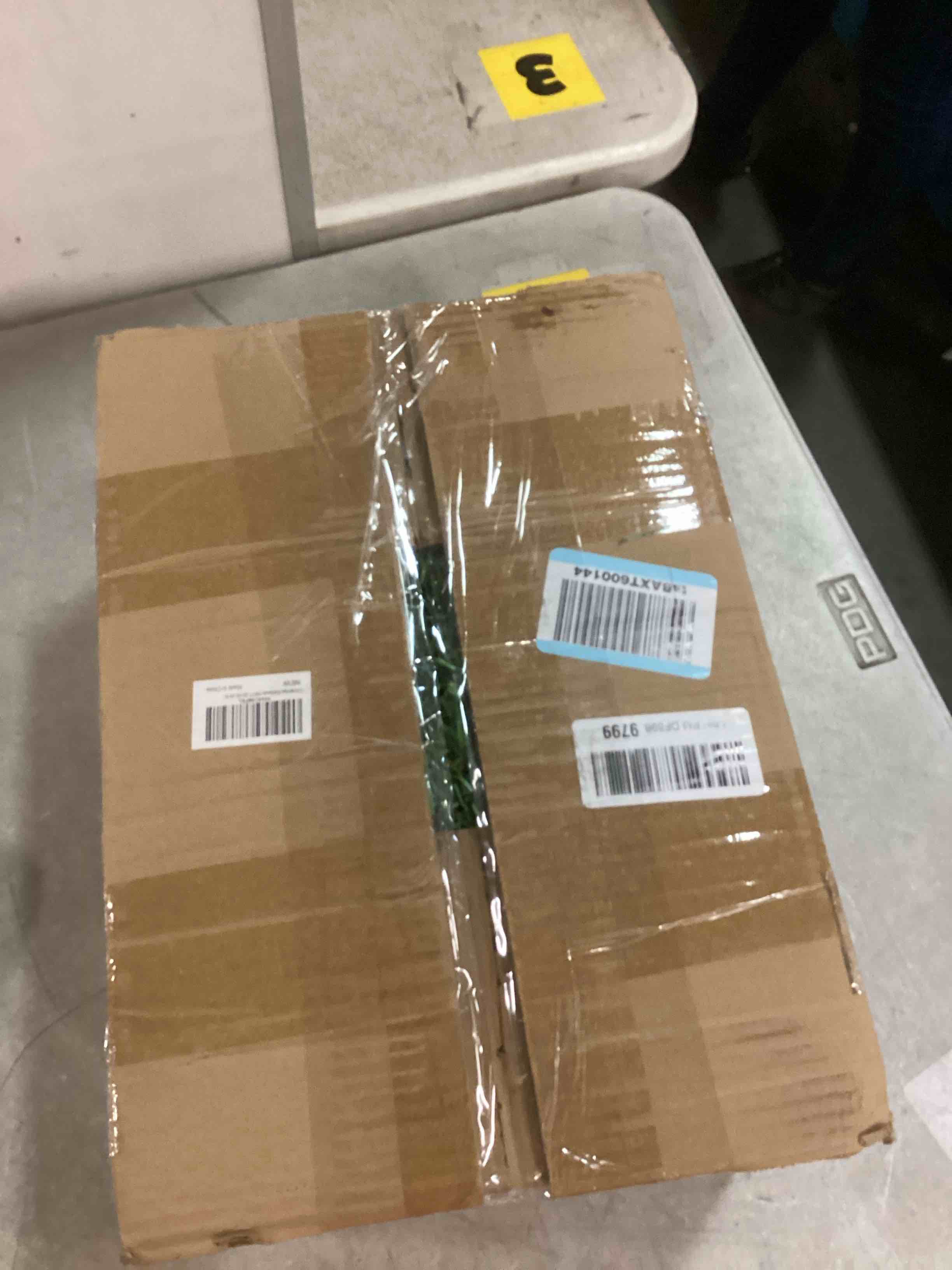 https://s3.amazonaws.com/lotting-images-prod/bidfta/GRA1743818_1734659550665.jpeg