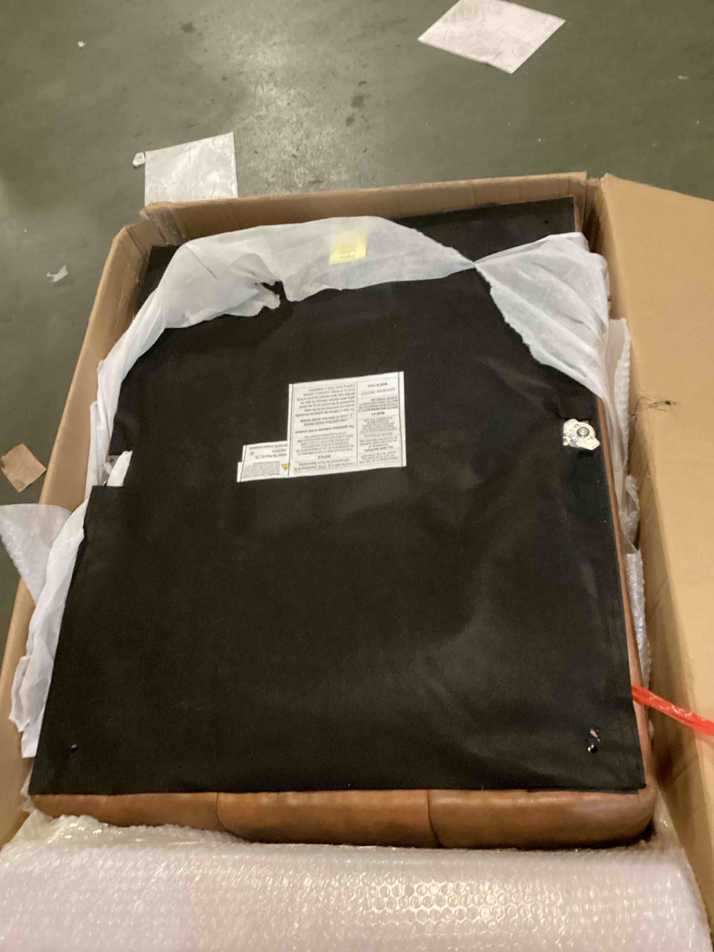 https://s3.amazonaws.com/lotting-images-prod/bidfta/GRA1743963_1734752430865.jpeg
