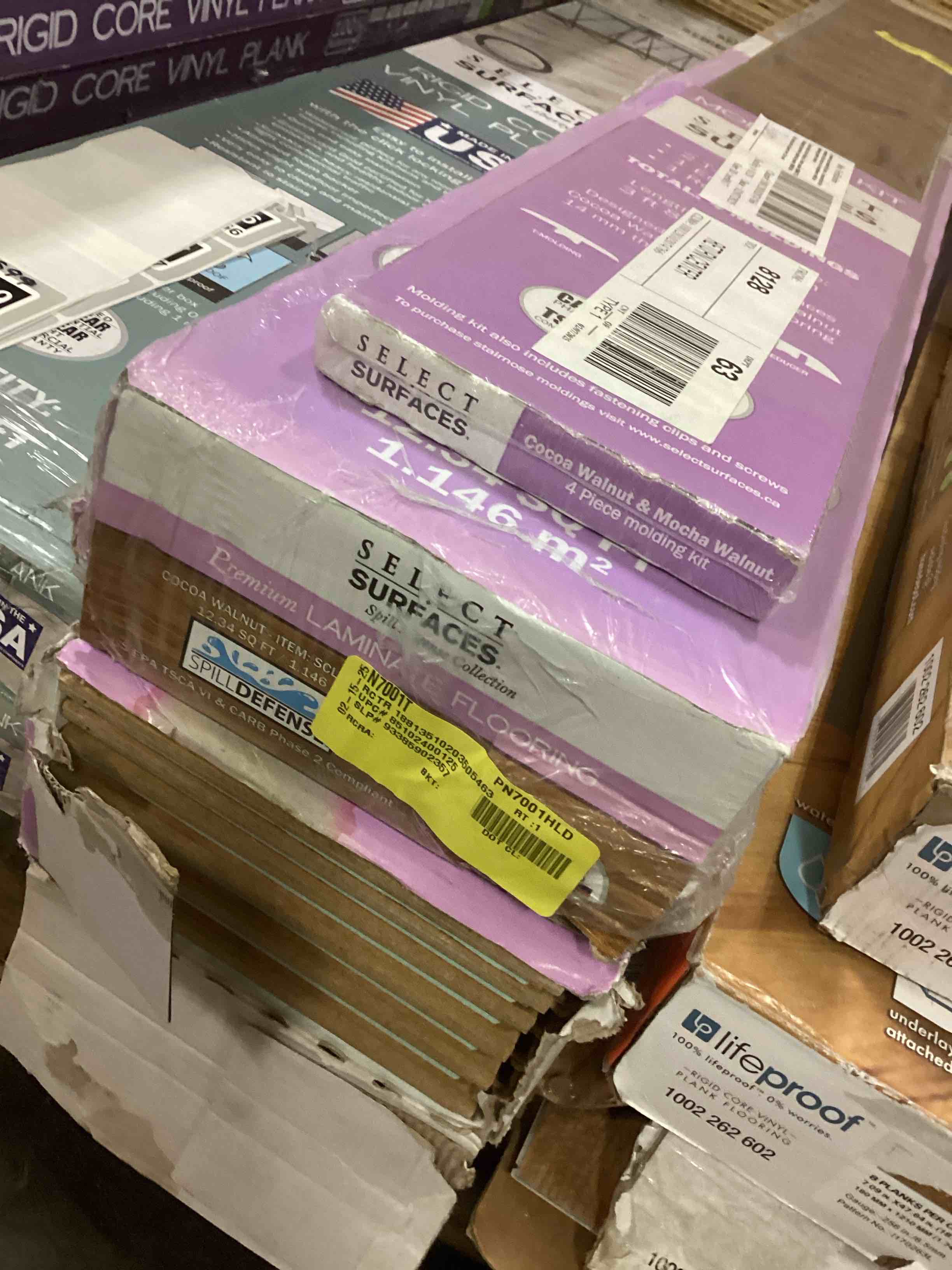 https://s3.amazonaws.com/lotting-images-prod/bidfta/GRA1750049_1742582556430.jpeg