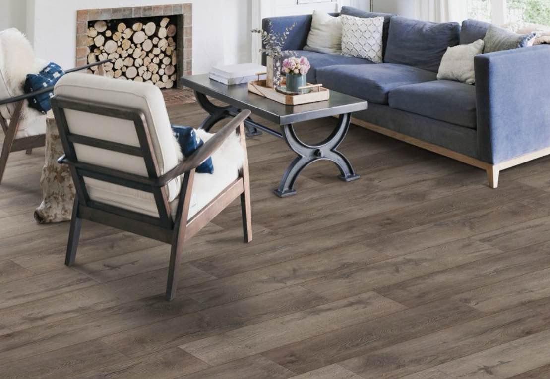Select Surfaces Wilmington Hybrid-Resilient Flooring 20.01 Sq.ft per box, 10 Boxes for pick up 200.1 Sq.ft you bid per sq.ft 