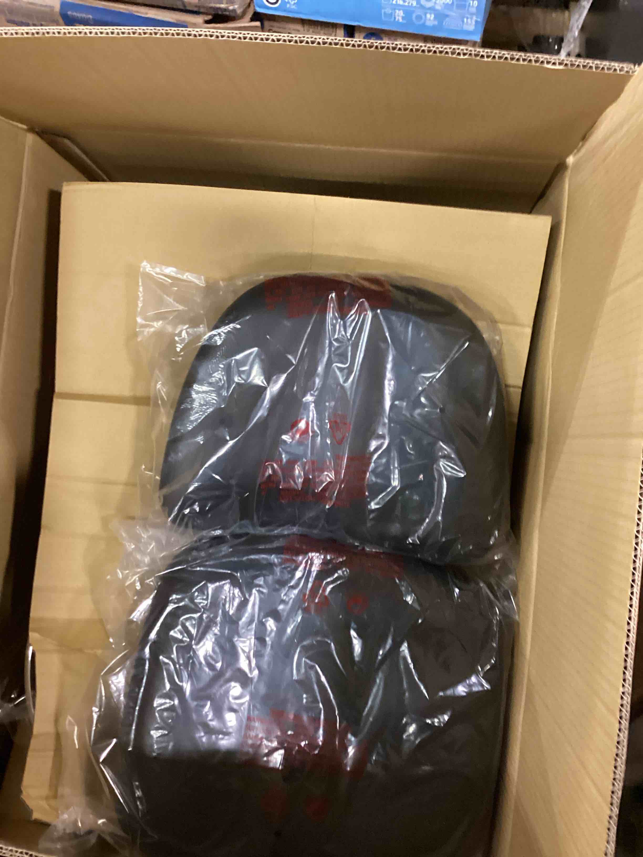 https://s3.amazonaws.com/lotting-images-prod/bidfta/GRA1750864_1744740495686.jpeg