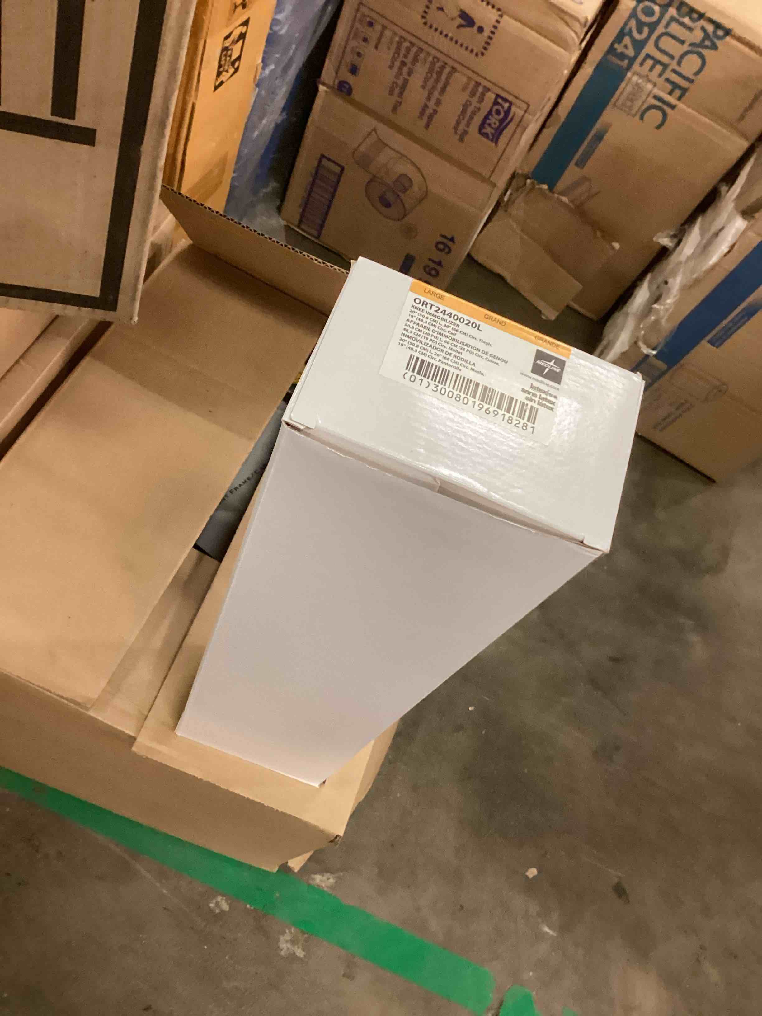https://s3.amazonaws.com/lotting-images-prod/bidfta/GRA1750901_1744745045108.jpeg