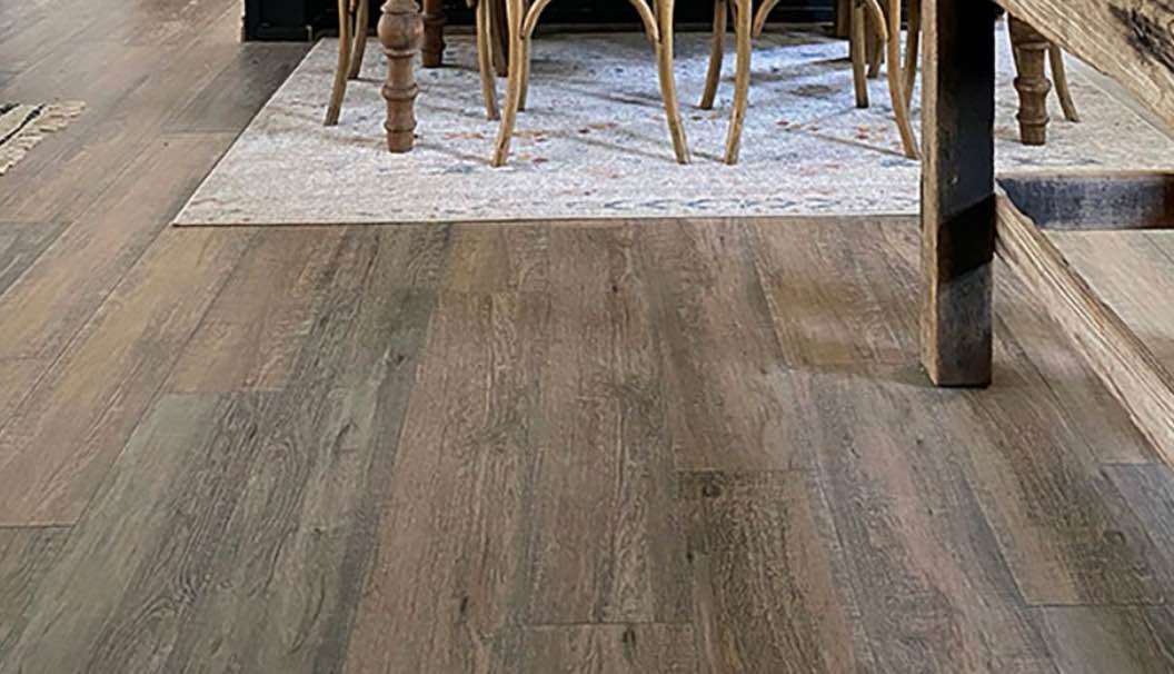 Select Surfaces Seaside Gallery Series Laminate Flooring, 17.49 sq. ft. per box 11 Boxes for pick Up 192.39 sq.ft you bid per sq.ft 