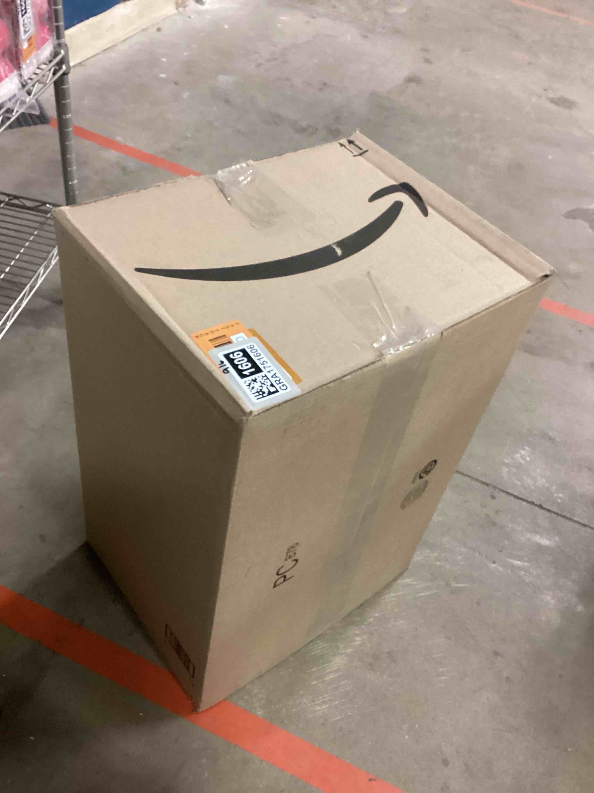 https://s3.amazonaws.com/lotting-images-prod/bidfta/GRA1751606_1745862386691.jpeg