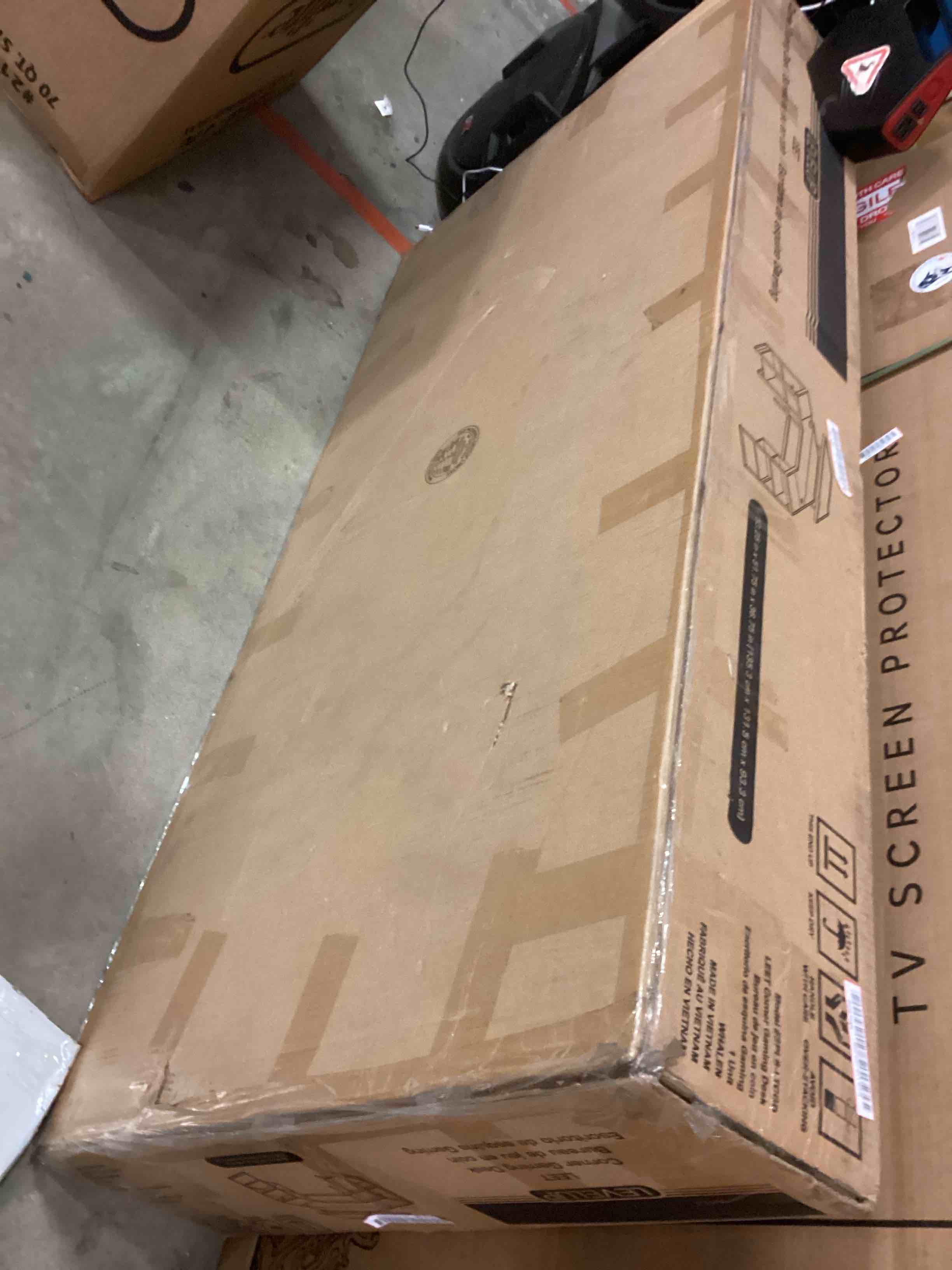 https://s3.amazonaws.com/lotting-images-prod/bidfta/GRA1751616_1745862987786.jpeg