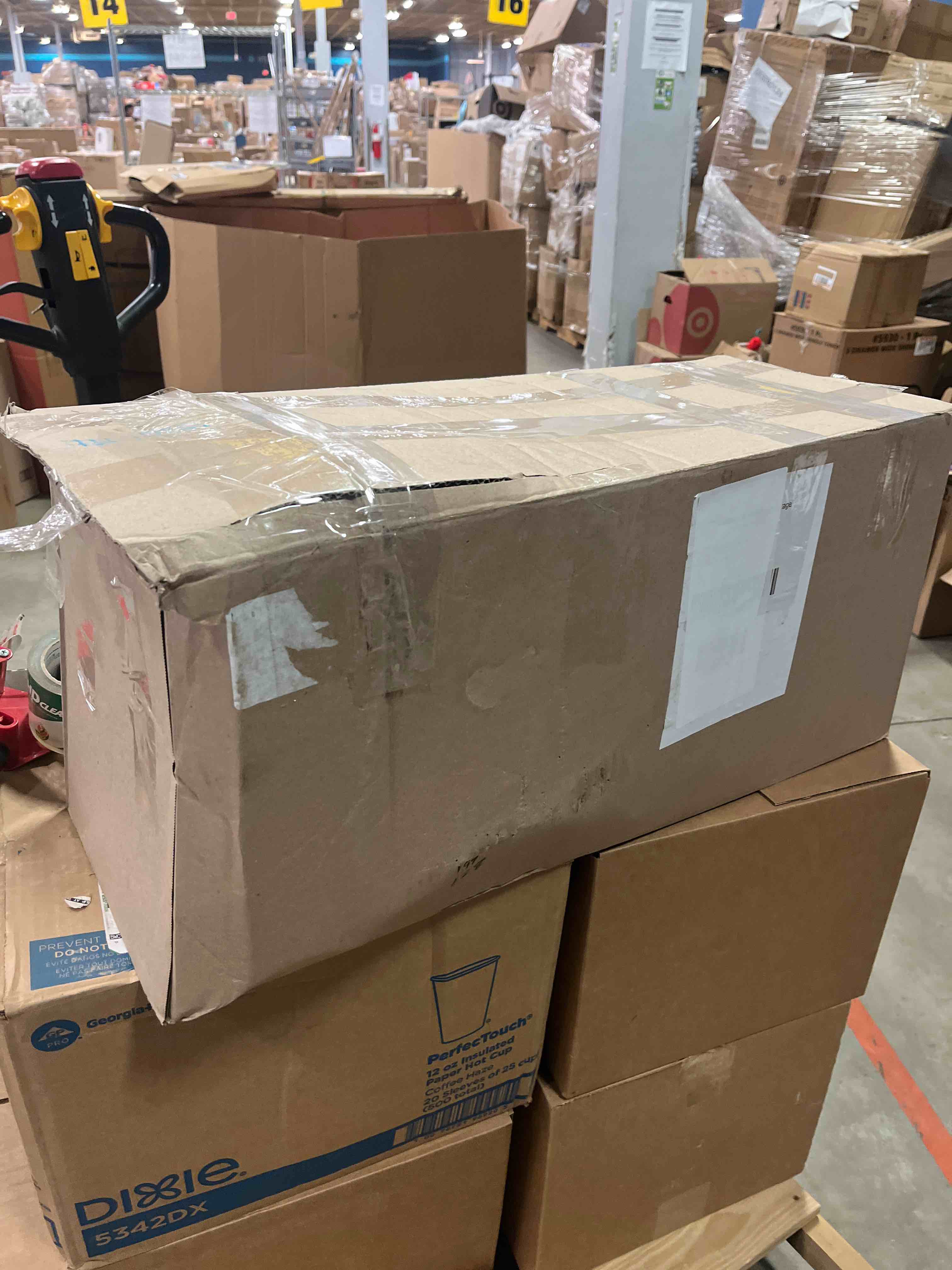 https://s3.amazonaws.com/lotting-images-prod/bidfta/GRA1751683_1745871271619.jpeg