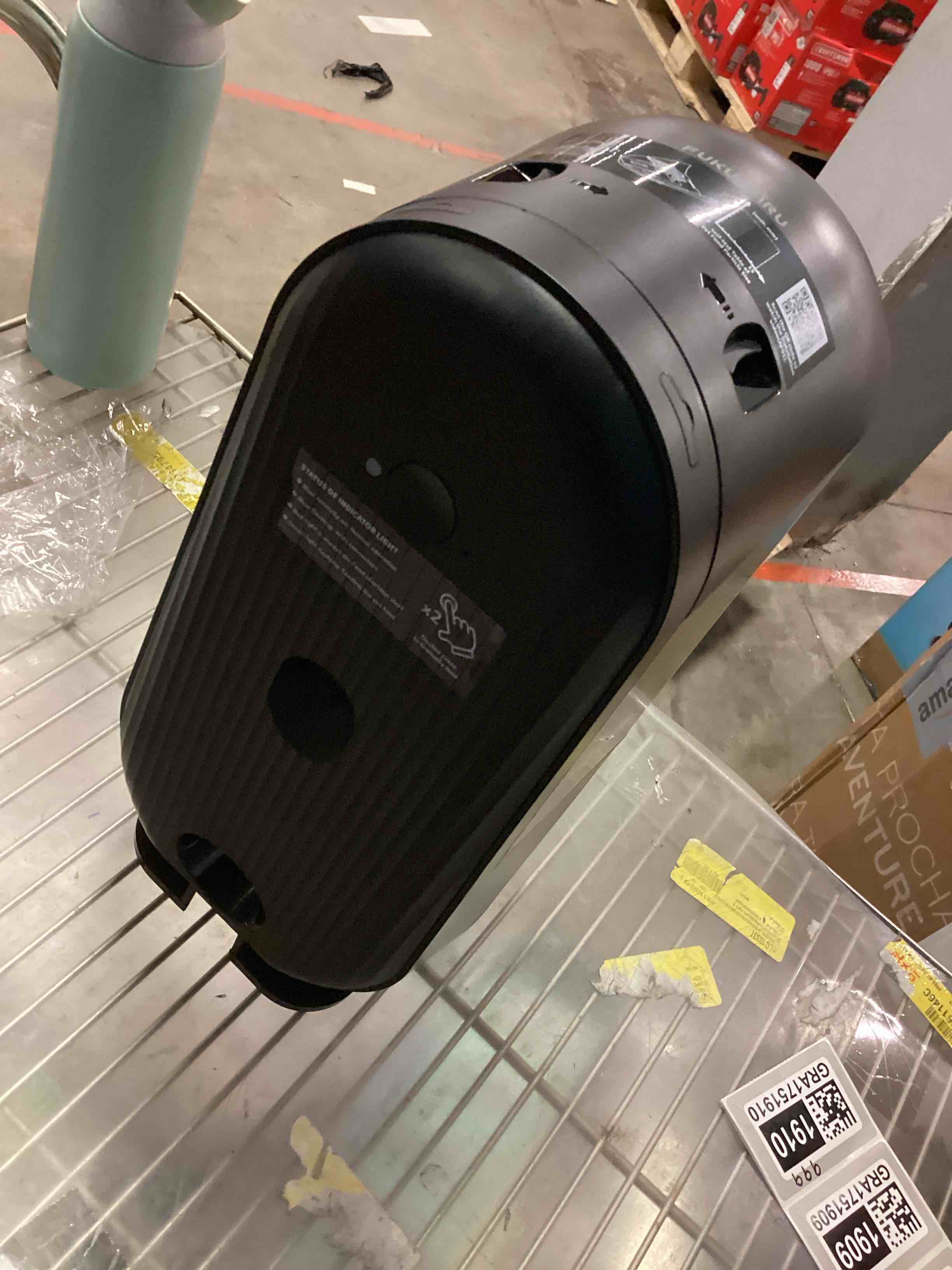 https://s3.amazonaws.com/lotting-images-prod/bidfta/GRA1751906_1746714307702.jpeg