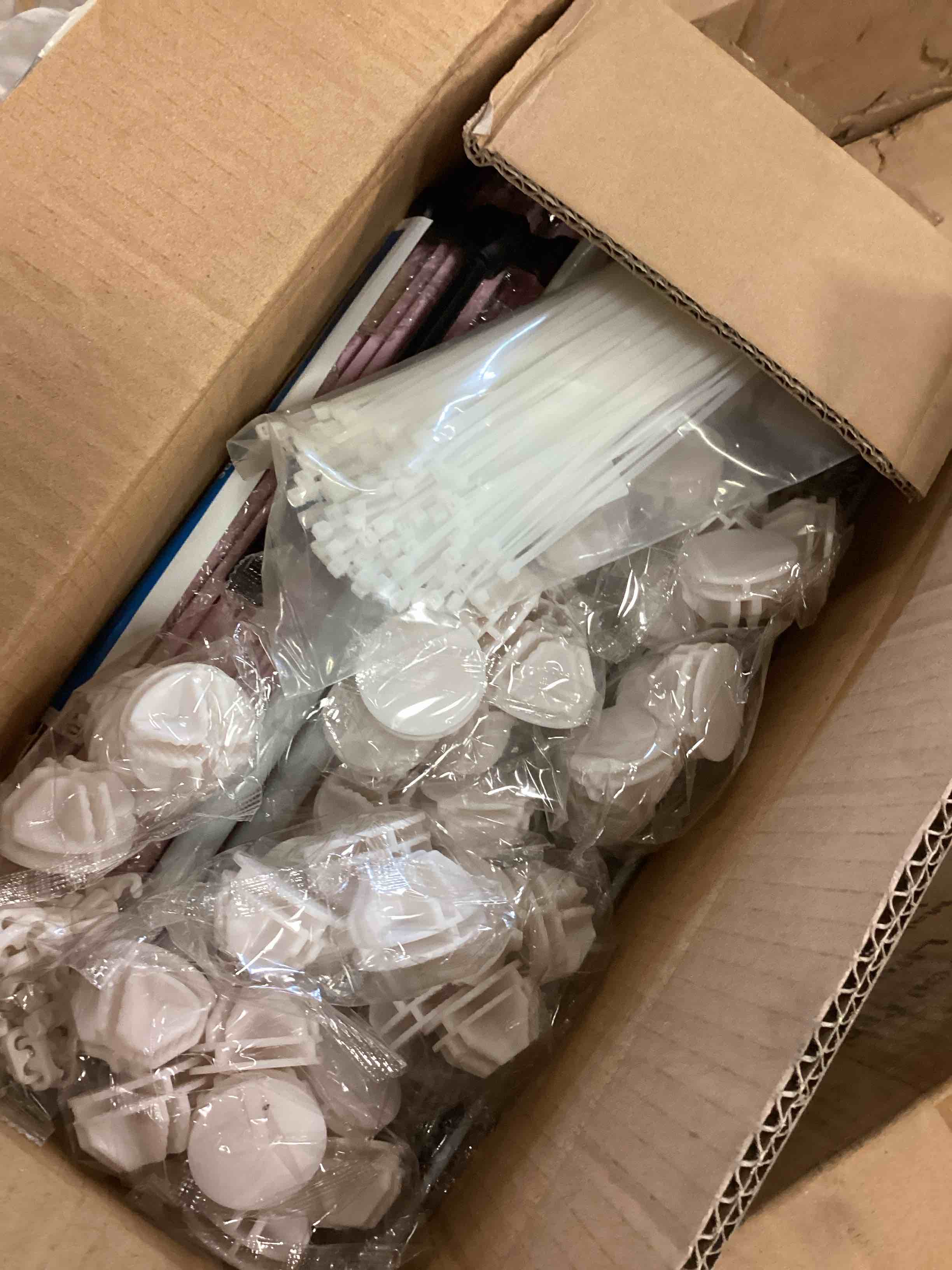https://s3.amazonaws.com/lotting-images-prod/bidfta/GRA1752627_1750941991264.jpeg
