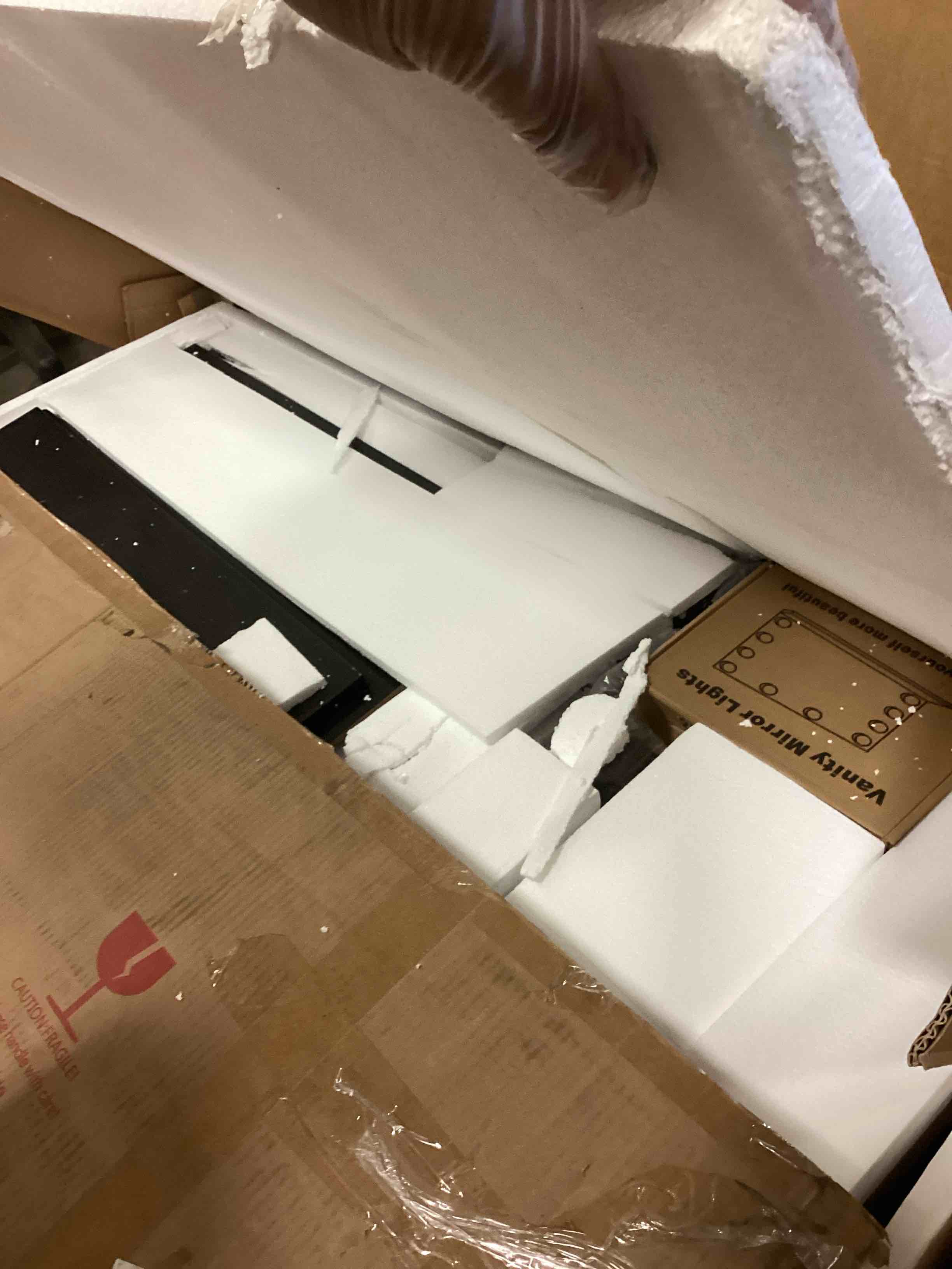 https://s3.amazonaws.com/lotting-images-prod/bidfta/GRA1752628_1750942245062.jpeg