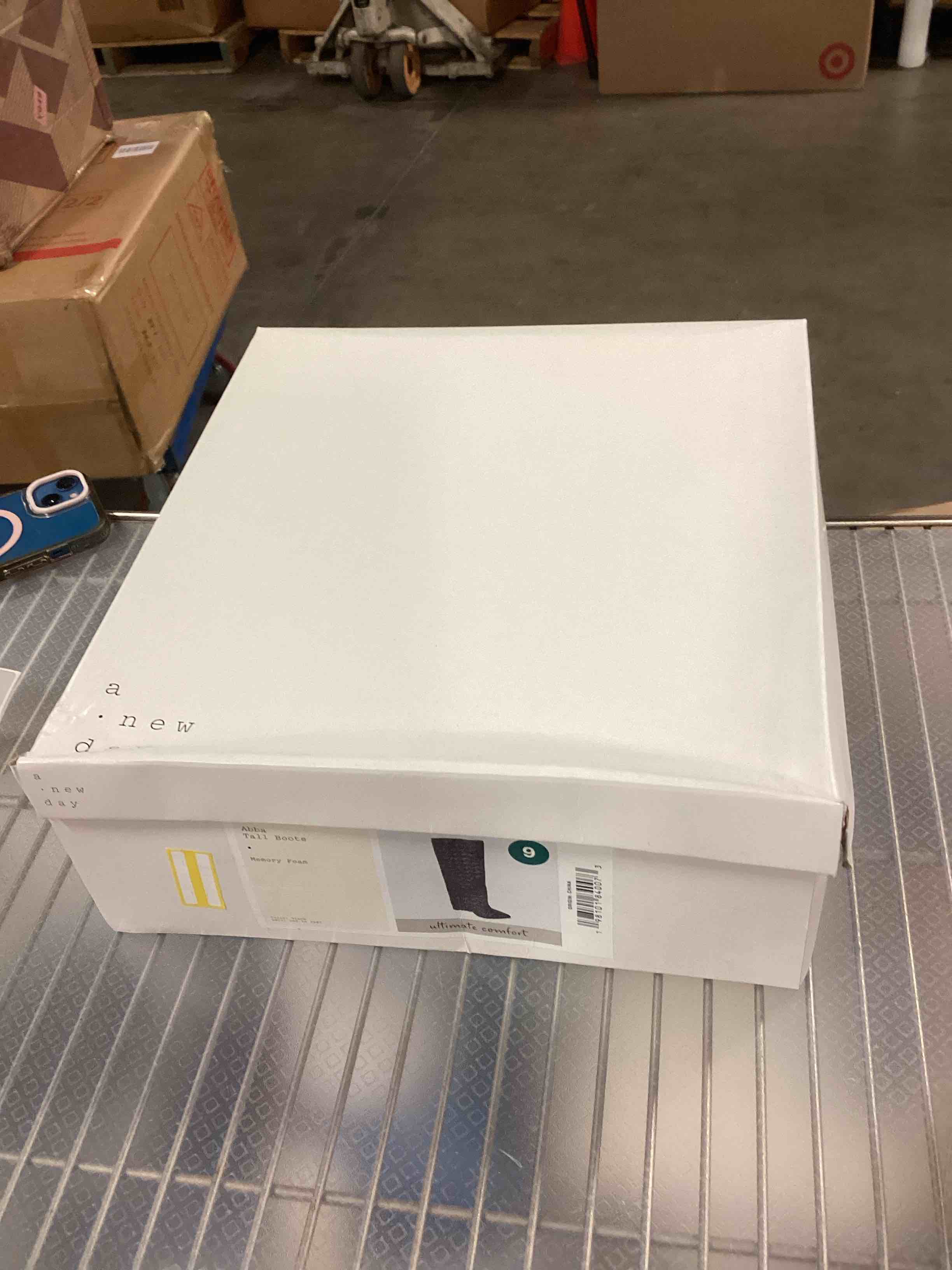 https://s3.amazonaws.com/lotting-images-prod/bidfta/GRA1752757_1751469804895.jpeg