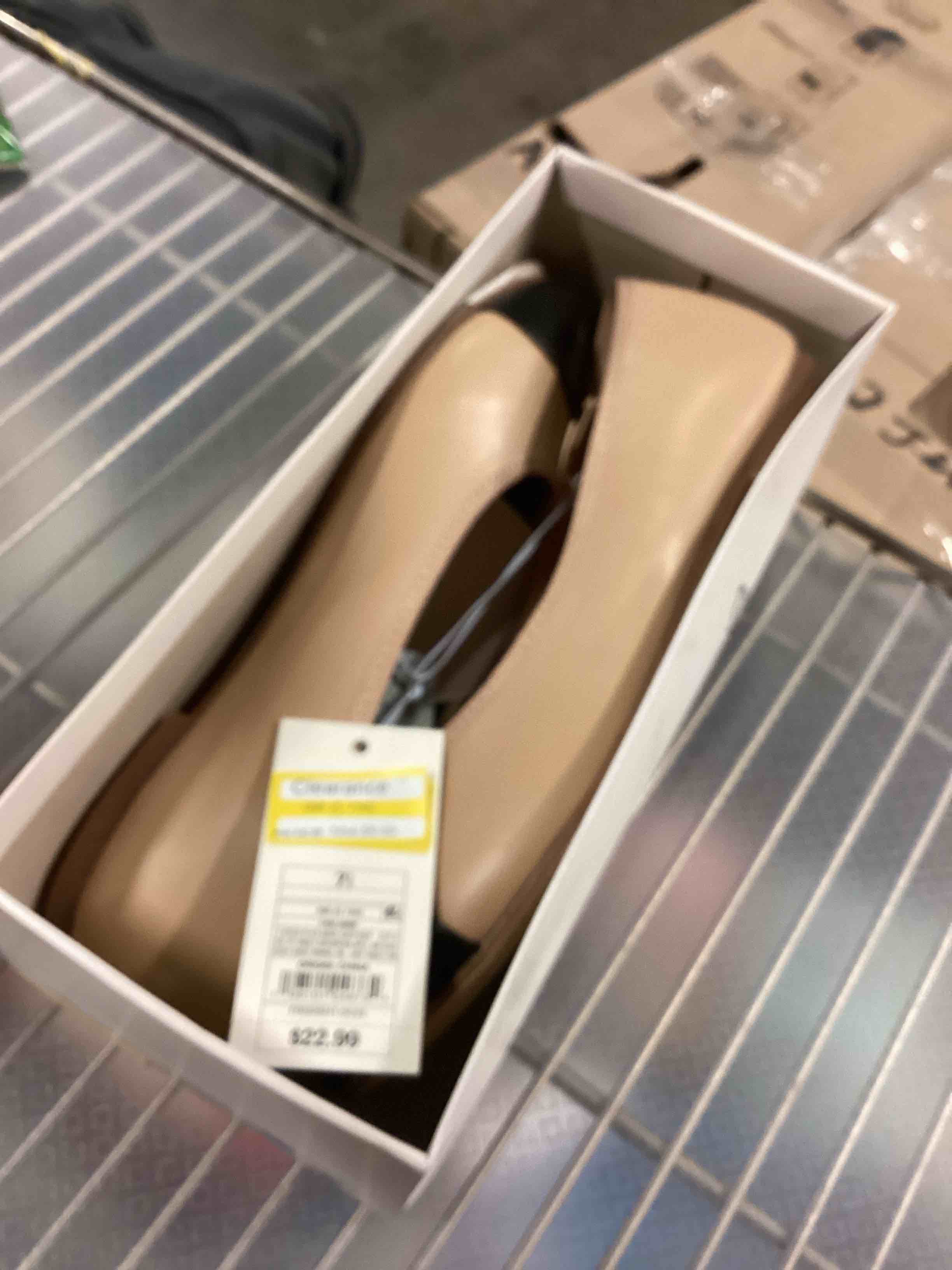 https://s3.amazonaws.com/lotting-images-prod/bidfta/GRA1752777_1751556058359.jpeg